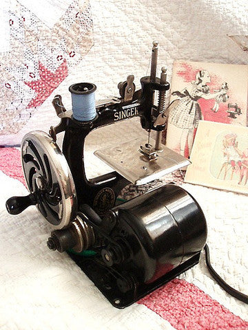 Vintage online Singer 20 toy child sewhandy sewing machine