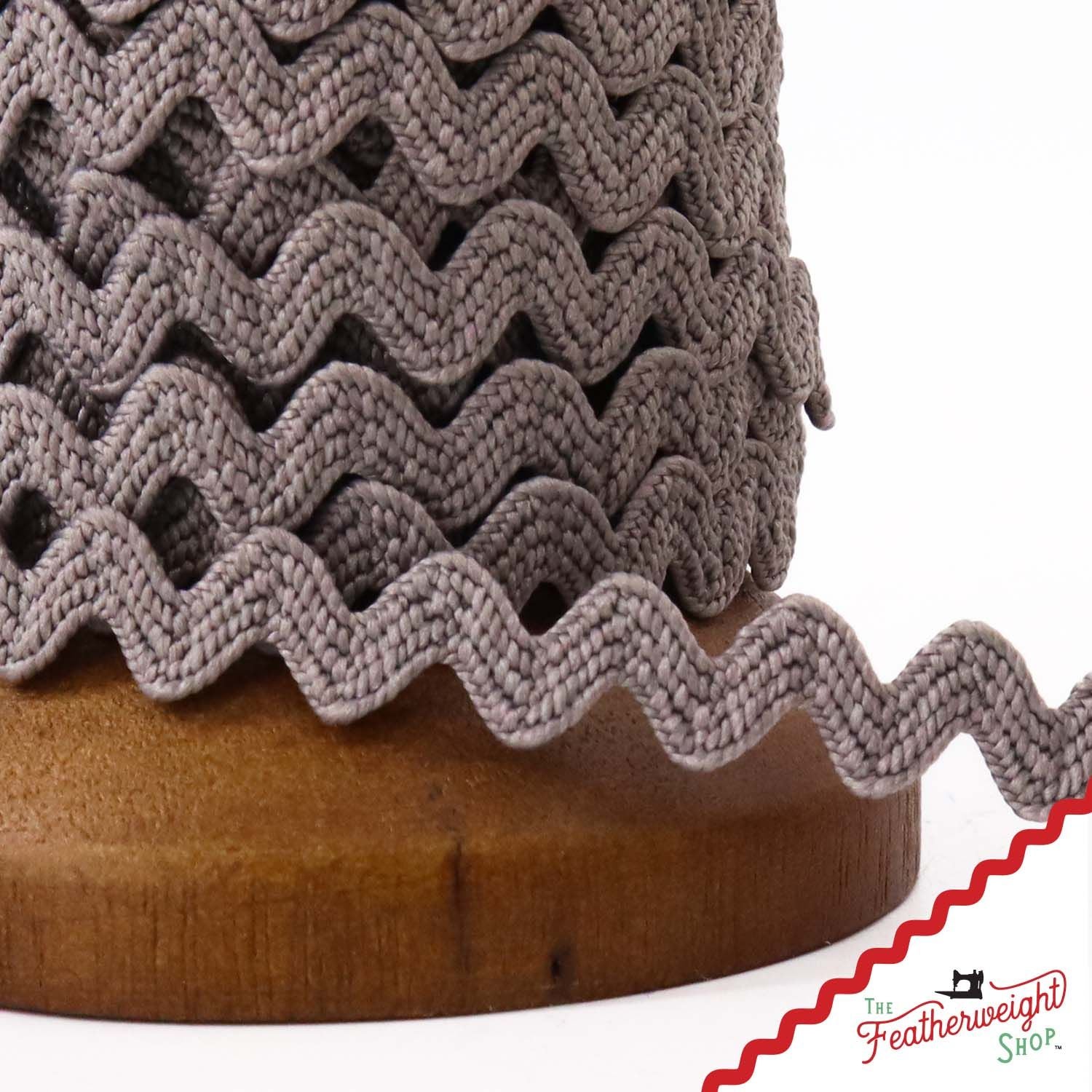 1/4" Inch Rustic VINTAGE TRIM RIC RAC by Lori Holt (by the yard)