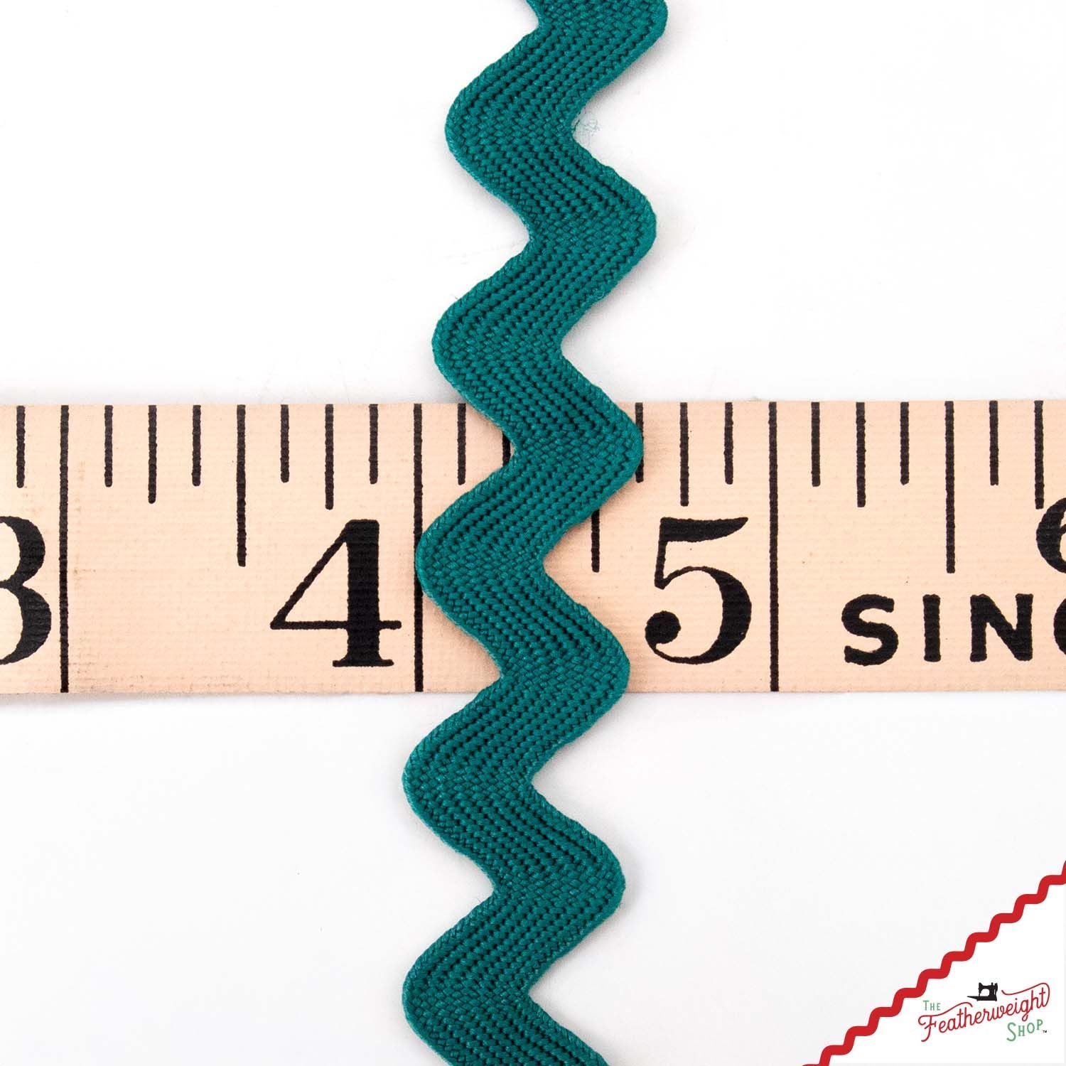 5/8" Inch COZY Vintage Trim Large RIC RAC by Lori Holt (by the yard)