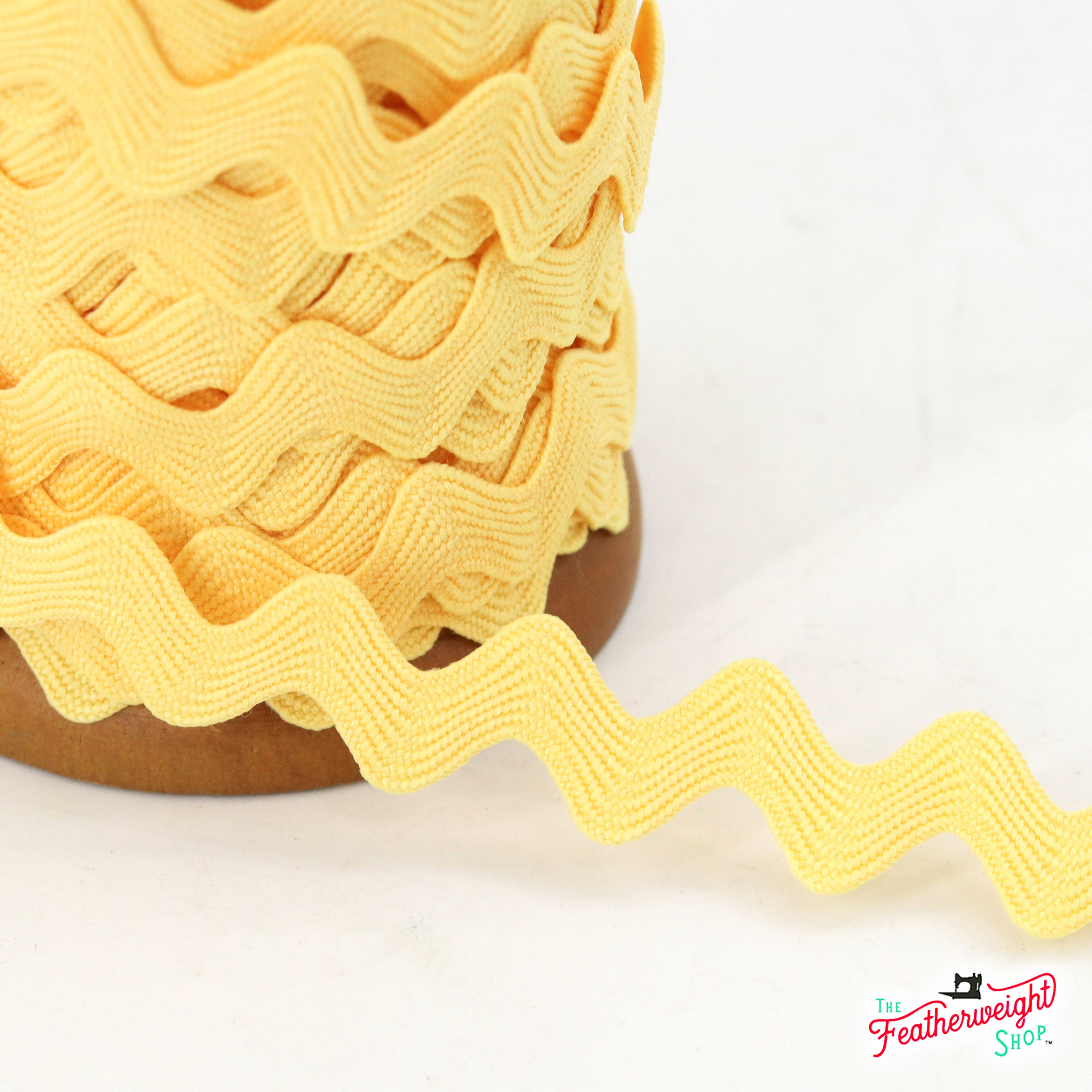 5/8" Inch BEEHIVE VINTAGE TRIM Large RIC RAC by Lori Holt (by the yard)