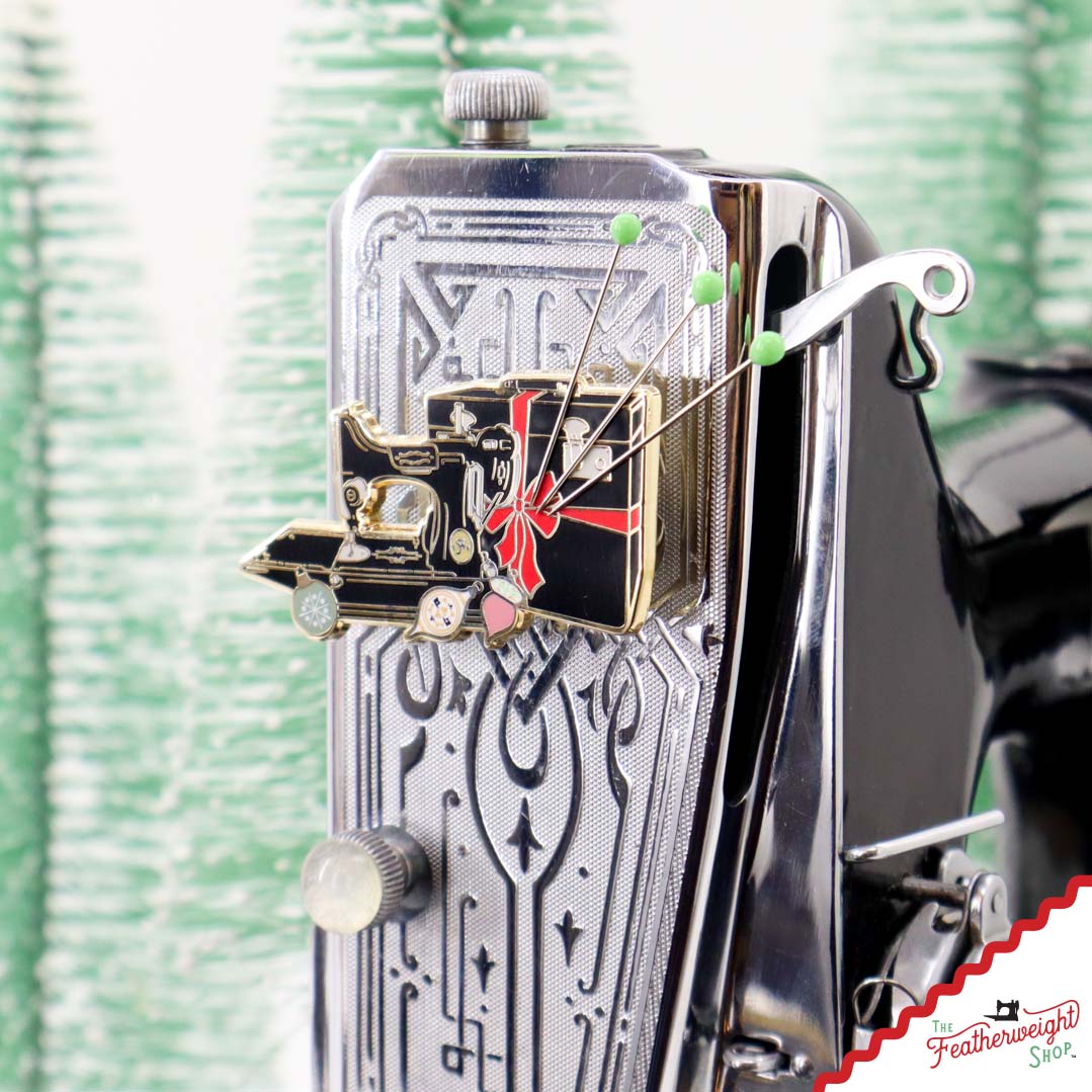 Needle Minder, PIN PAL - Christmas Present Featherweight