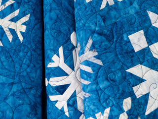 Load image into Gallery viewer, PATTERN, Cozy Up Snowflake Quilt by Bluebird Patterns