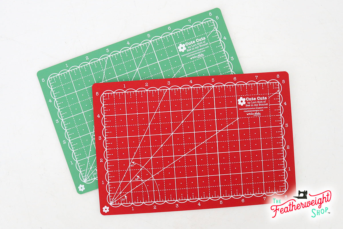 Cutting Mat, MINI 5" x 8" Lori Holt Reversible (RED & GREEN)