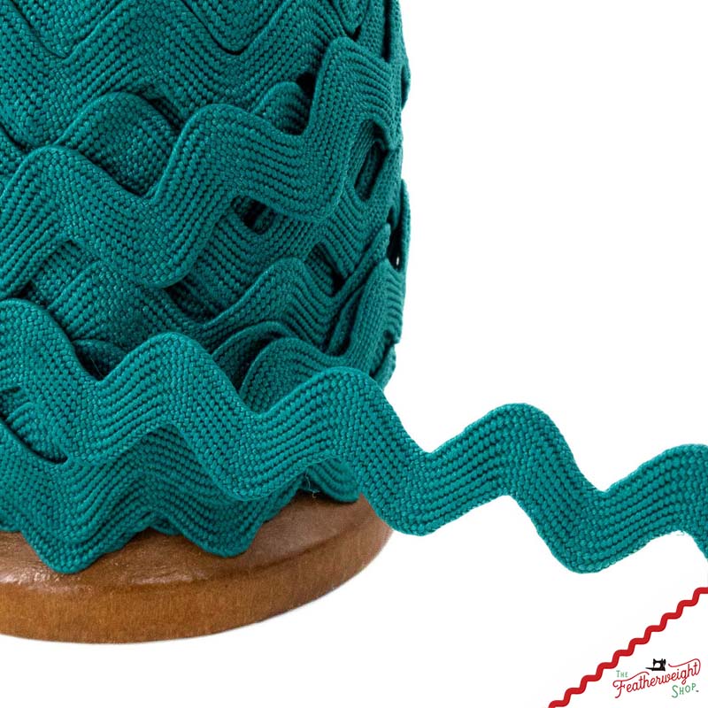 5/8" Inch COZY Vintage Trim Large RIC RAC by Lori Holt (by the yard)
