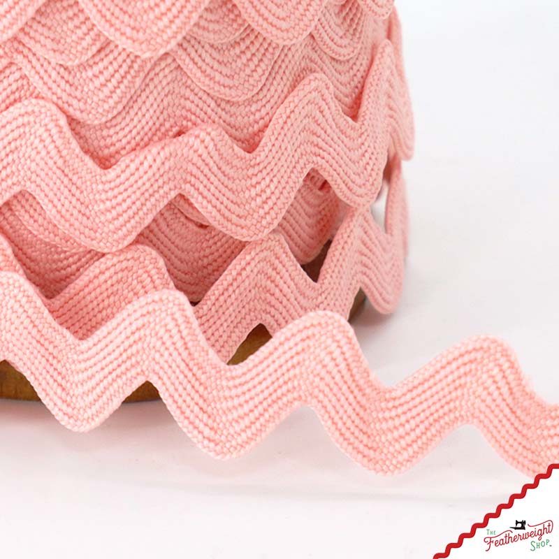 5/8" Inch FROSTING PINK VINTAGE TRIM Large RIC RAC by Lori Holt (by the yard)