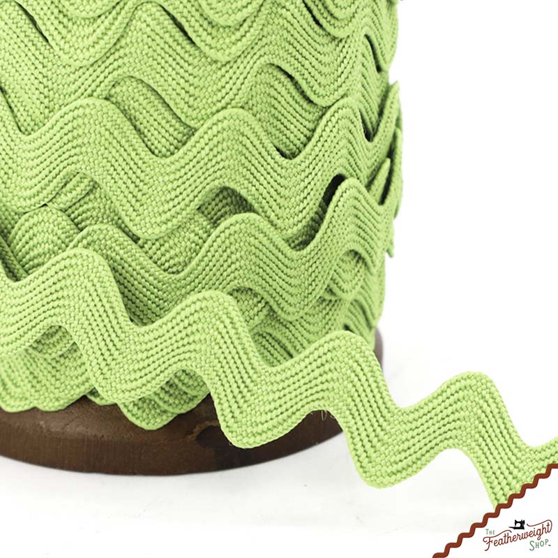 5/8" Inch LETTUCE Vintage Trim Large RIC RAC by Lori Holt (by the yard)