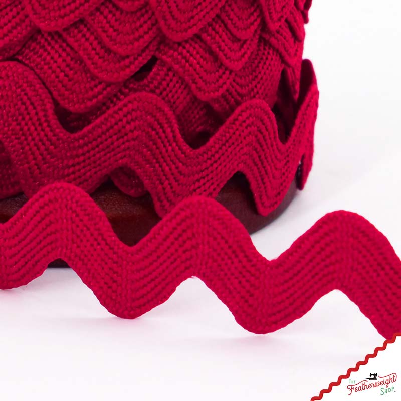5/8" Inch SCHOOLHOUSE RED VINTAGE TRIM Large RIC RAC by Lori Holt (by the yard)