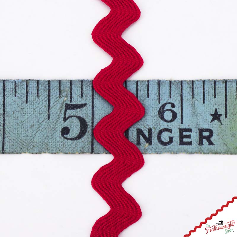 5/8" Inch SCHOOLHOUSE RED VINTAGE TRIM Large RIC RAC by Lori Holt (by the yard)