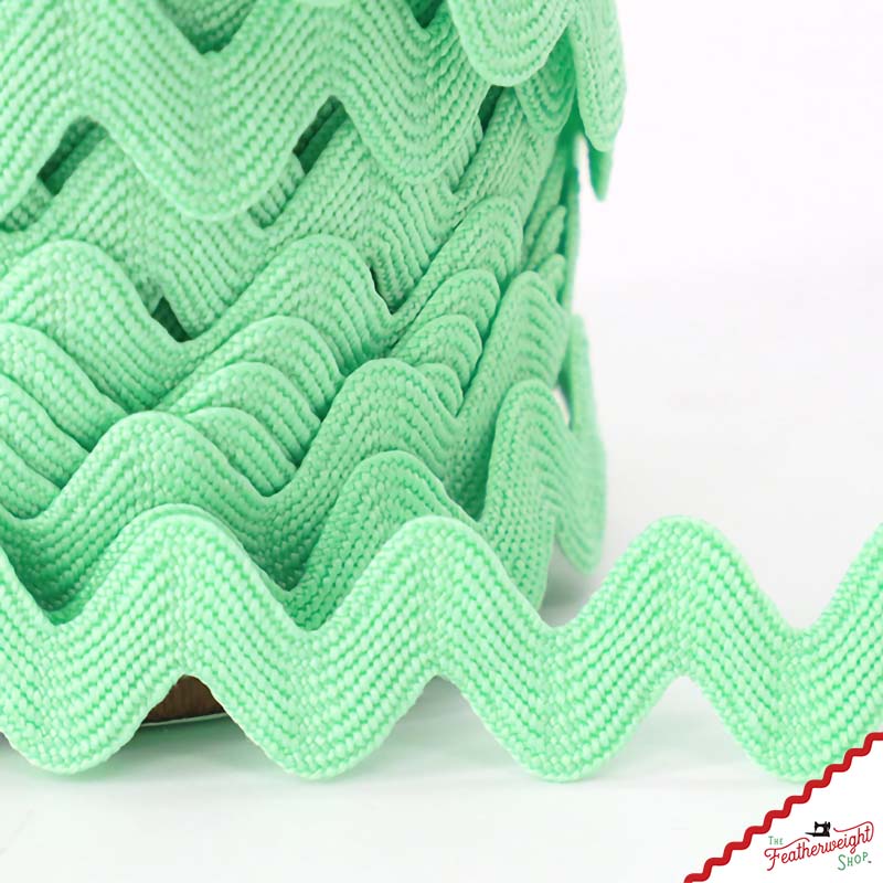 5/8" Inch SWEET MINT VINTAGE TRIM Large RIC RAC by Lori Holt (by the yard)
