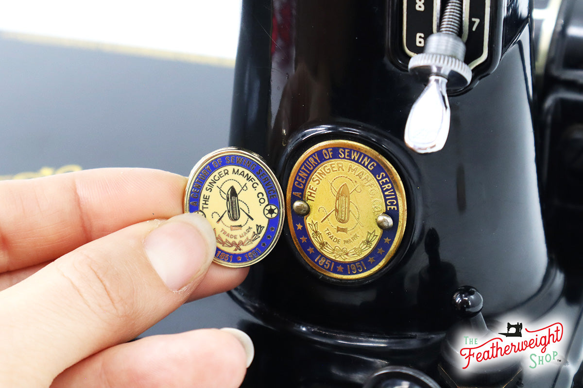 LAPEL Pin - Enamel 1851-1951 Centennial Featherweight Badge