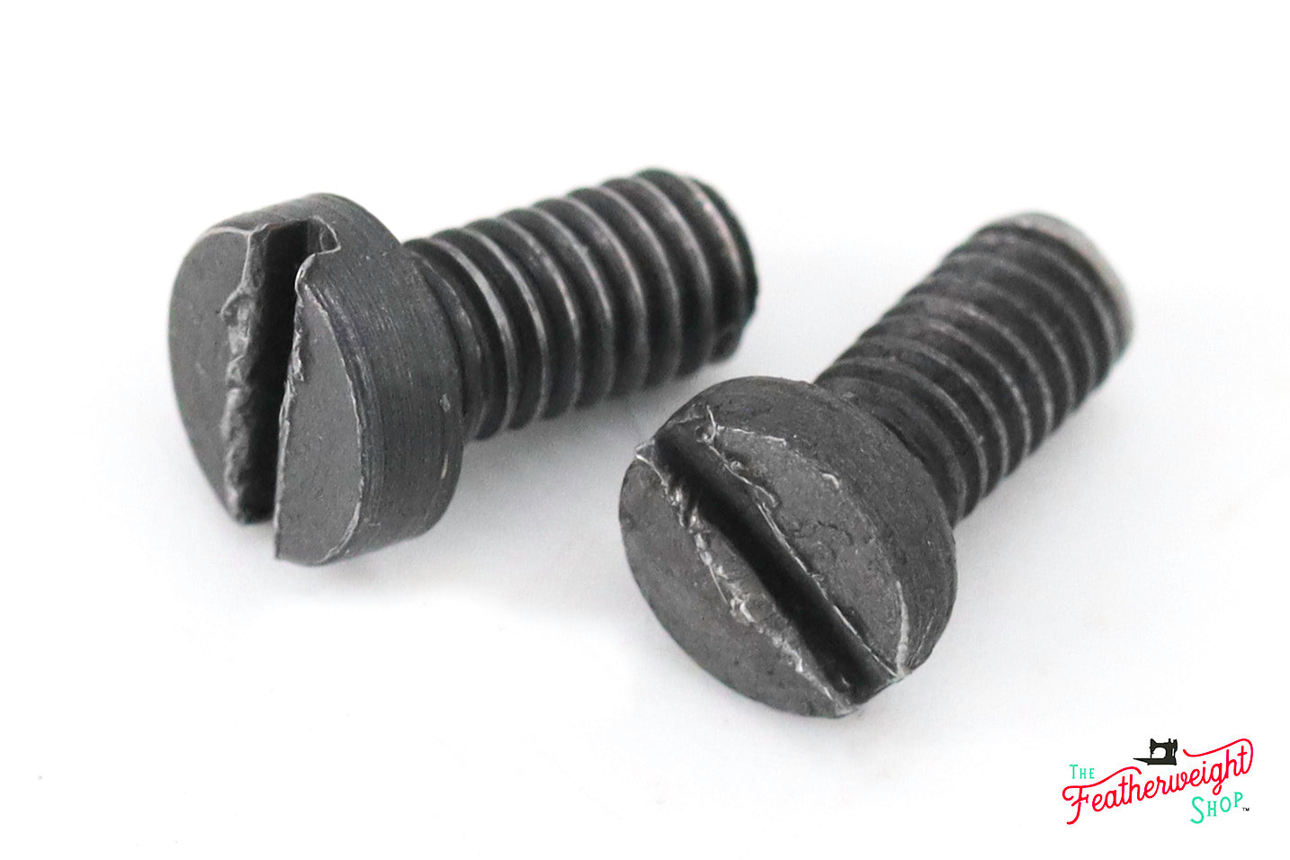 Feed Dogs with Screws, Singer Featherweight FREE-ARM 222 (Vintage Original)