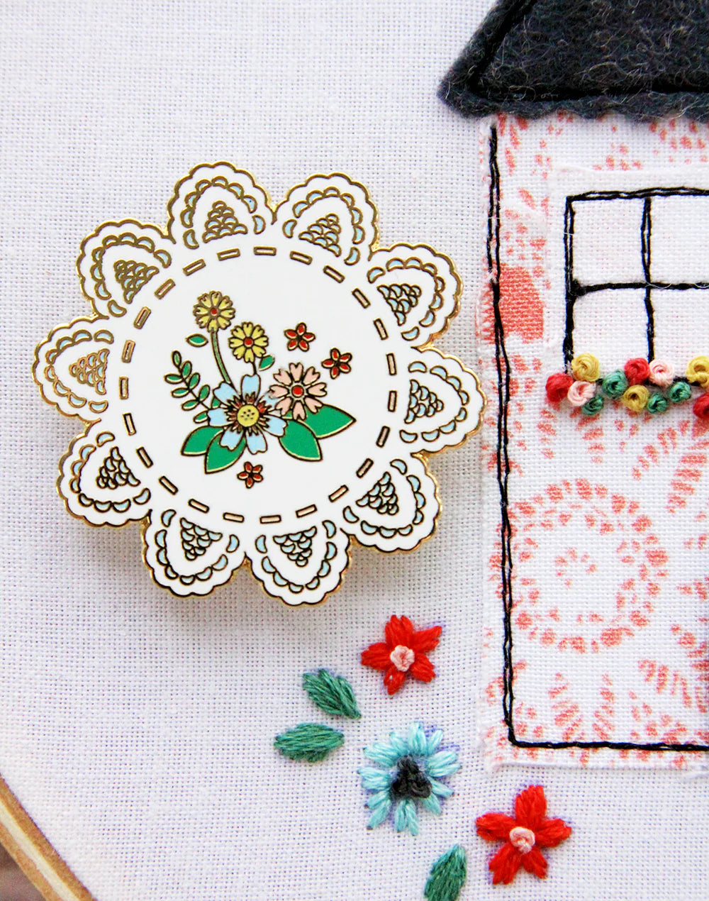 Needle Minder, VINTAGE FLORAL DOILY by Flamingo Toes