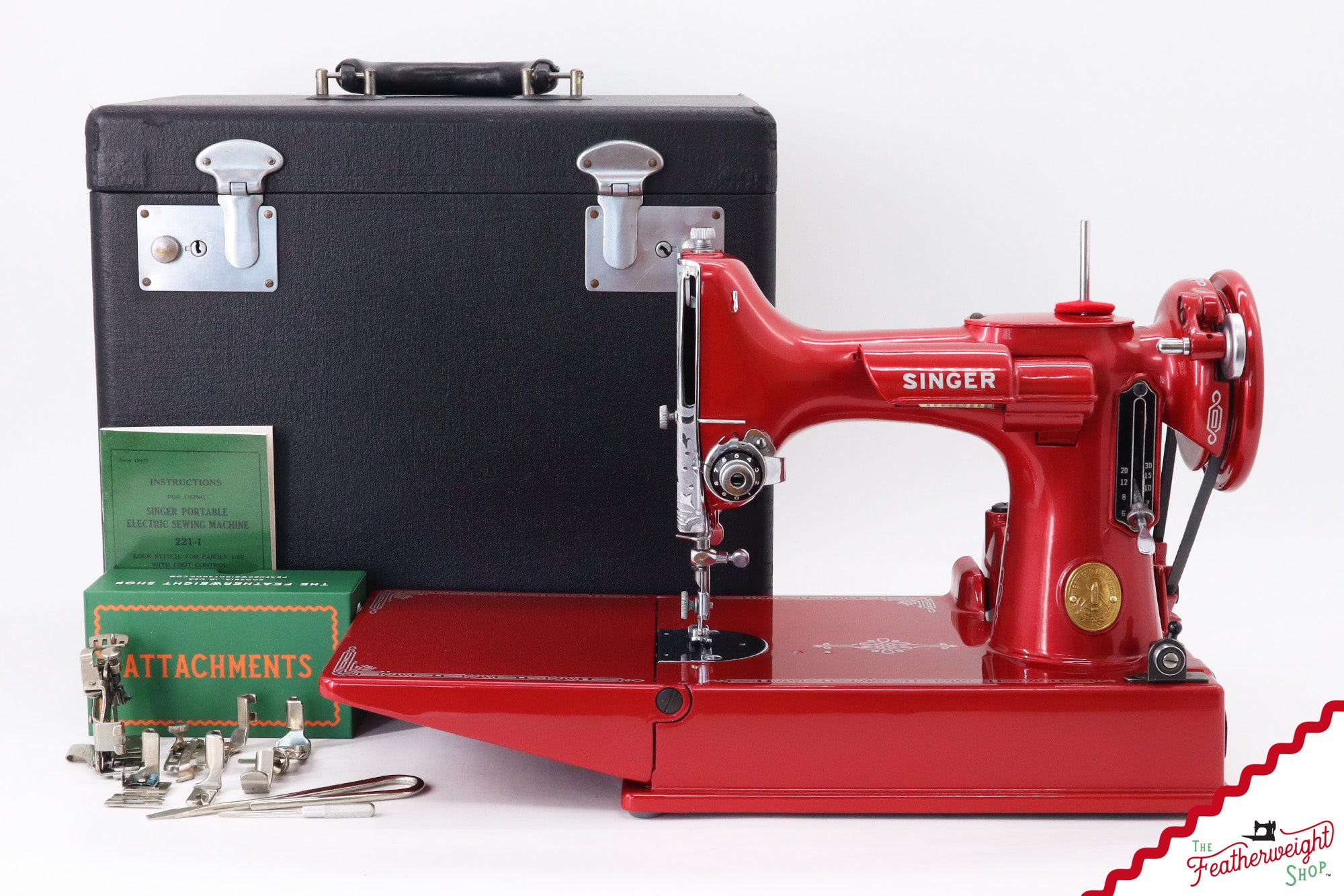 Singer Featherweight 221 AG823*** - Fully Restored in Cany Apple Red