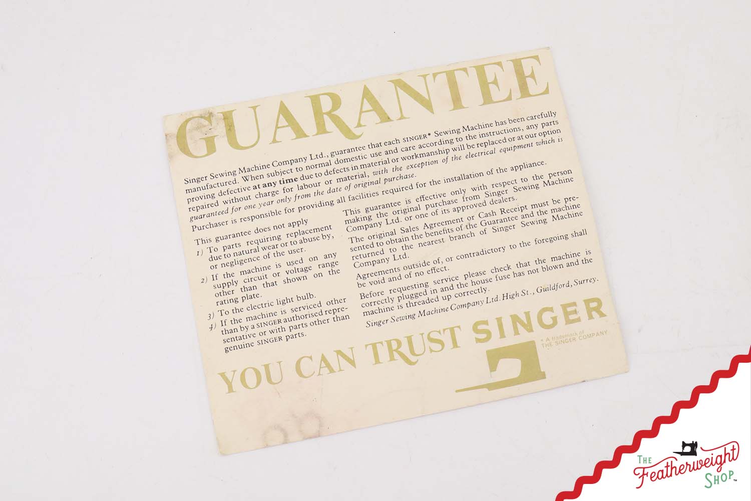 Singer Featherweight 221K Sewing Machine, WHITE FA22365* - RARE Case!