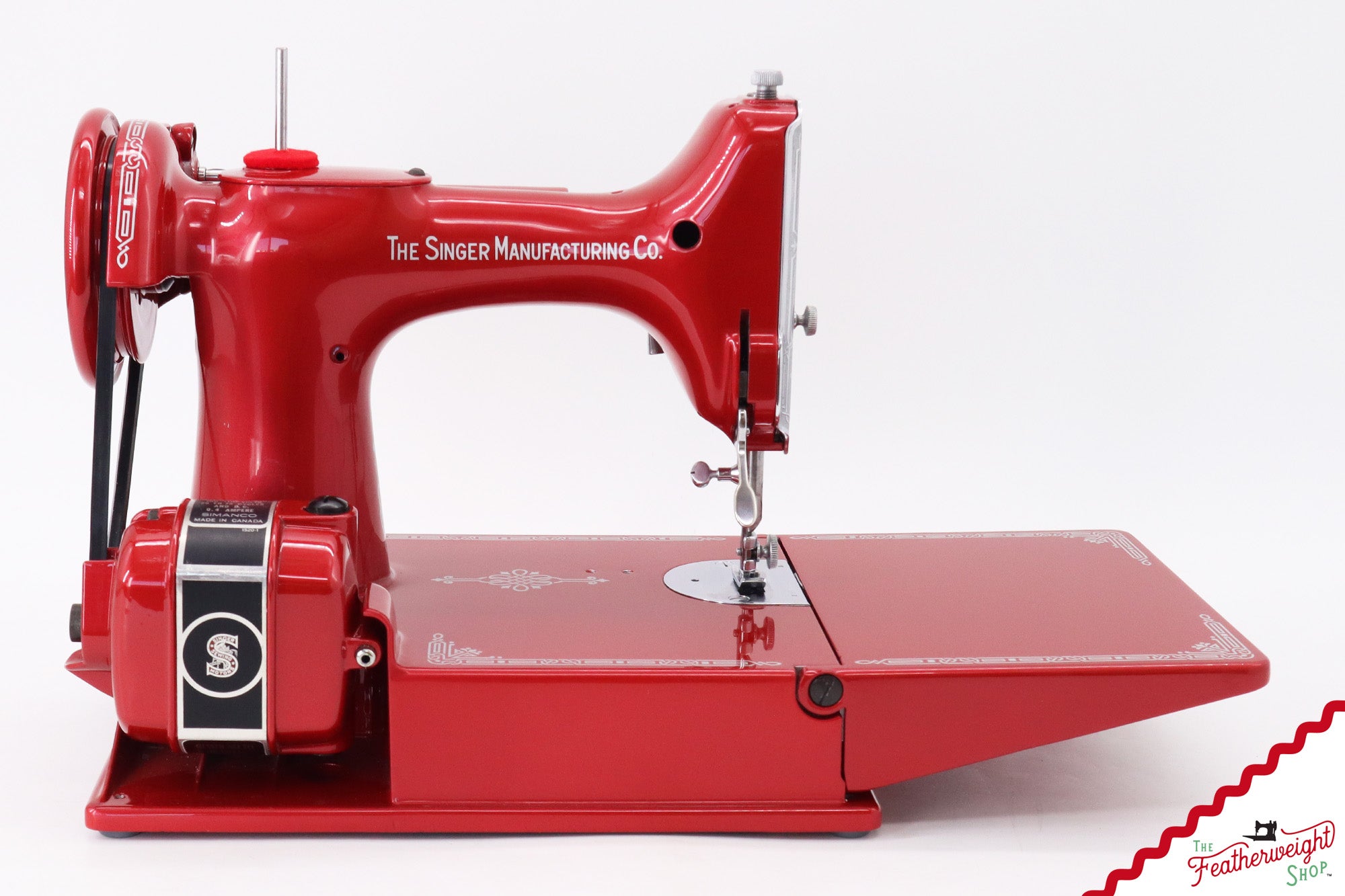Singer Featherweight 221 AG823*** - Fully Restored in Cany Apple Red