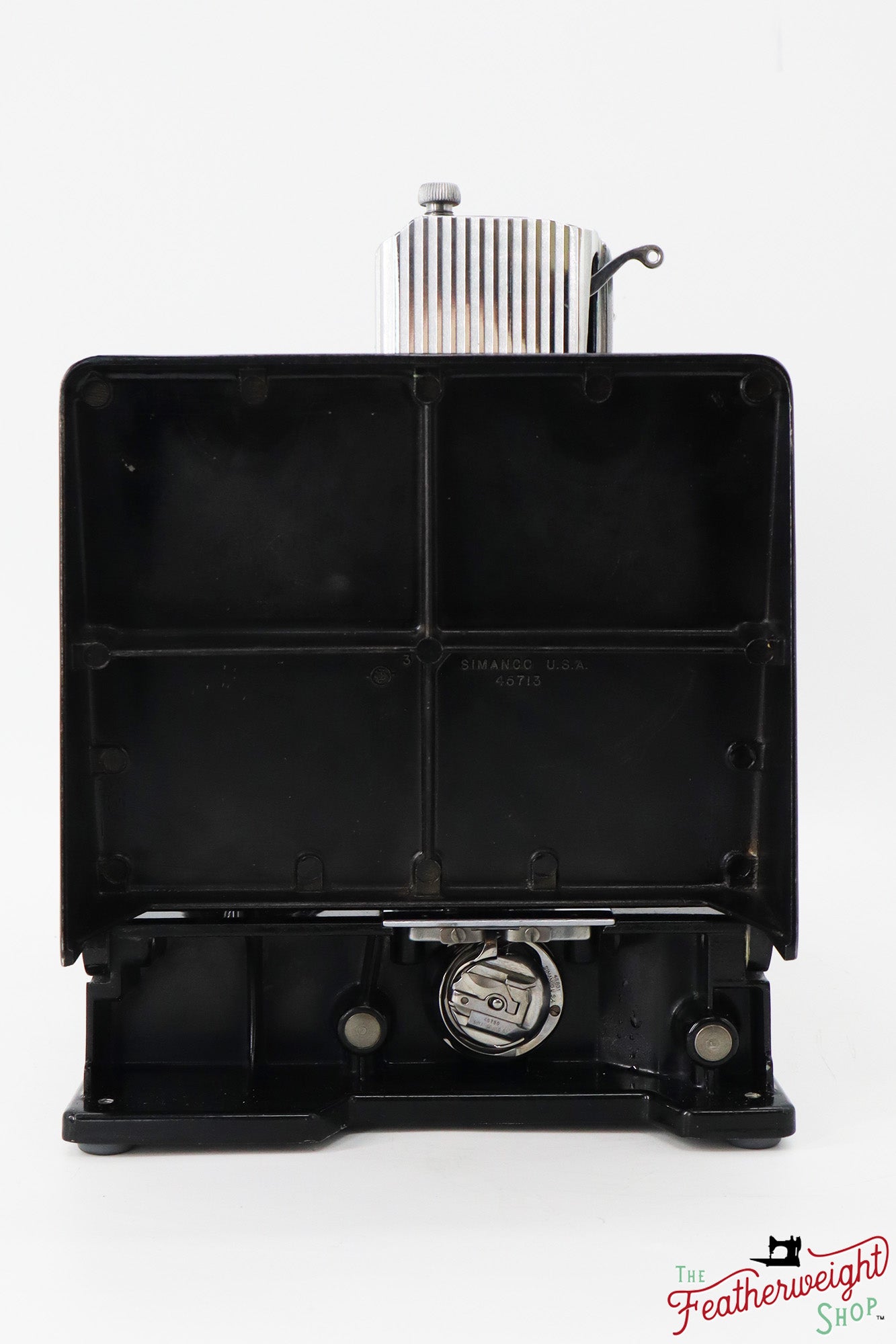 Singer Featherweight 221 Sewing Machine, AH657*** - 1948