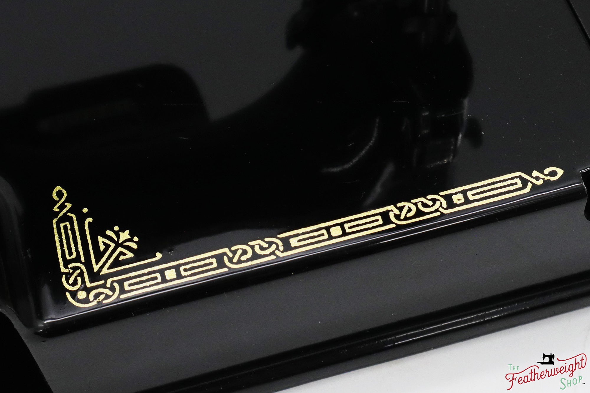 Singer Featherweight 221 Sewing Machine, AH657*** - 1948