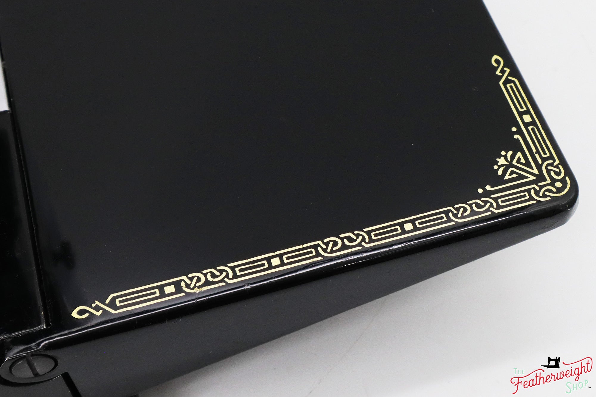 Singer Featherweight 221 Sewing Machine, AH657*** - 1948