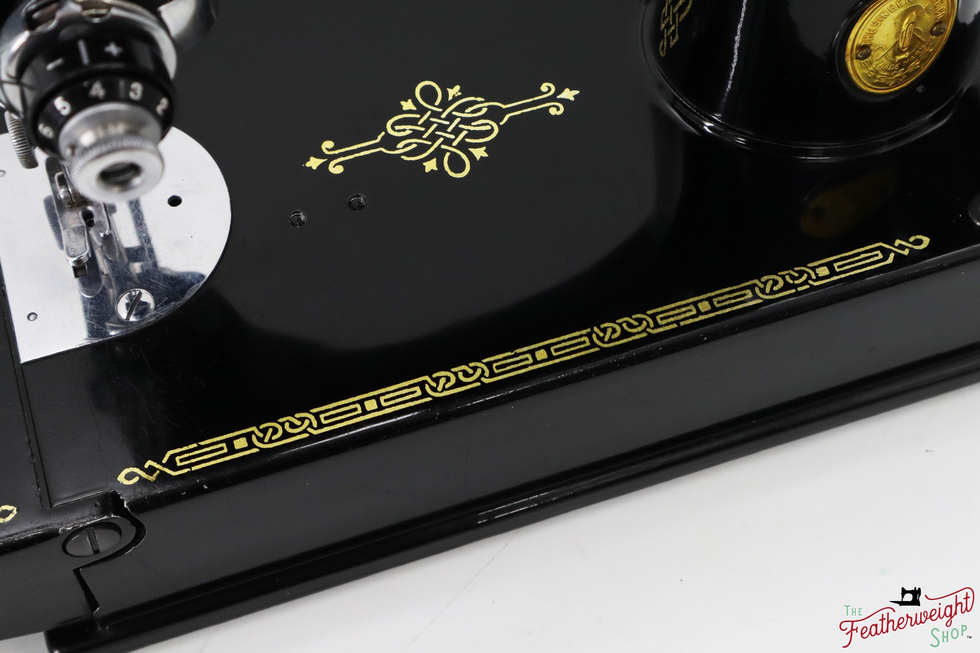 Singer Featherweight 221 Sewing Machine, AH657*** - 1948