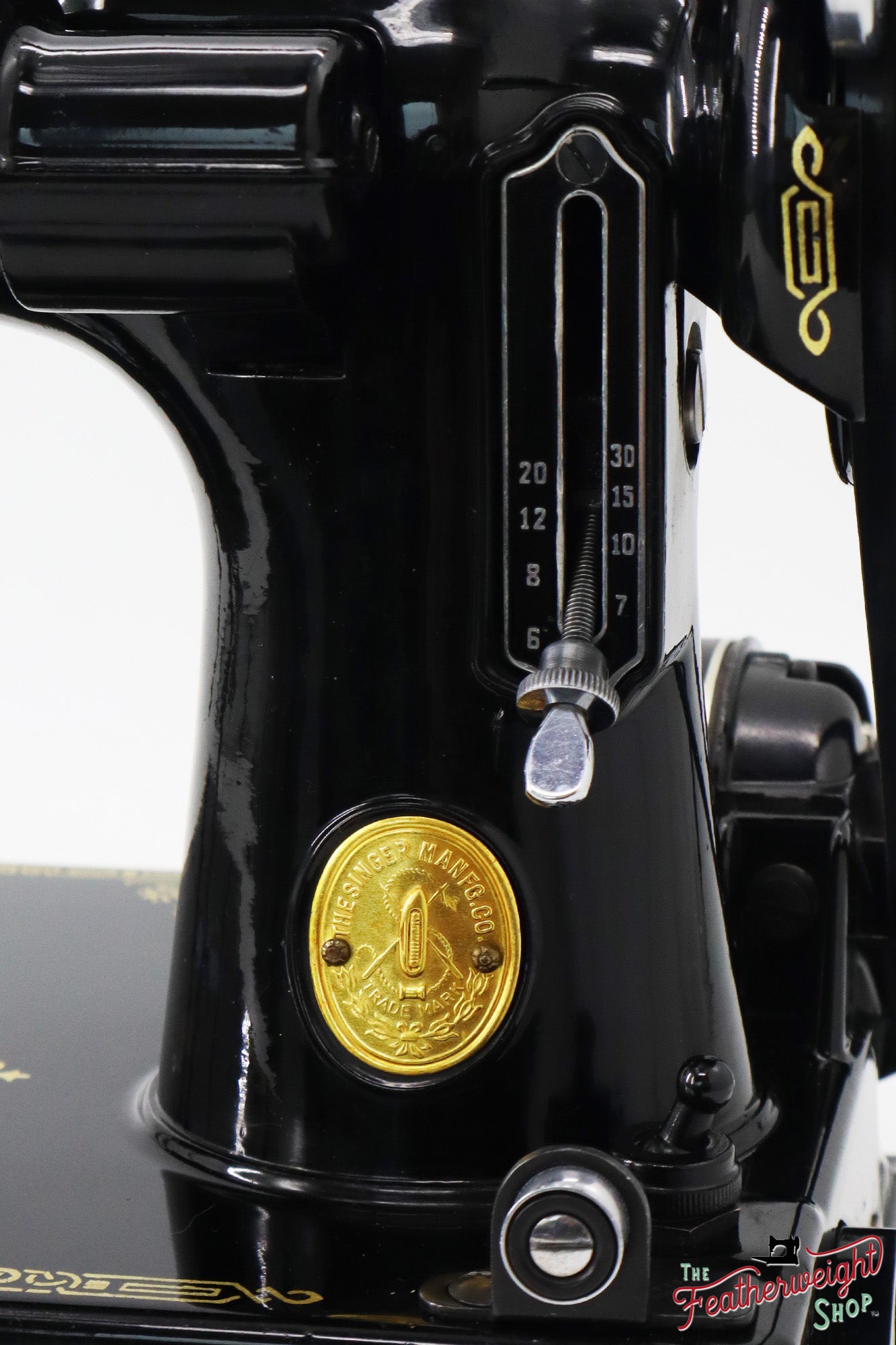 Singer Featherweight 221 Sewing Machine, AH657*** - 1948