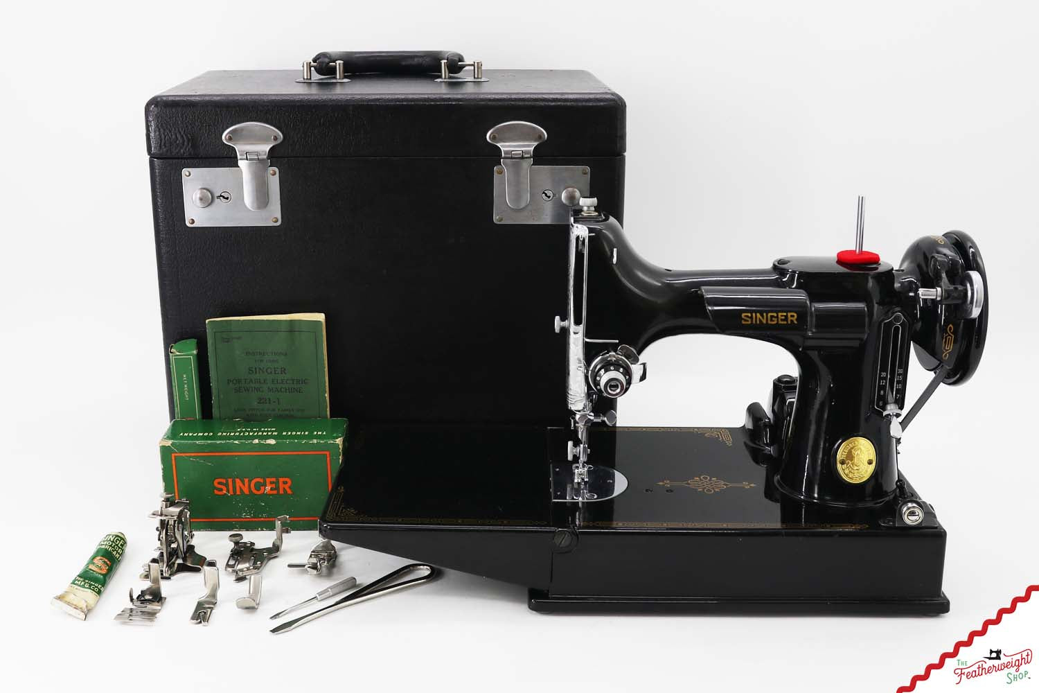 Singer Featherweight 221 Sewing Machine, AH121*** - 1947