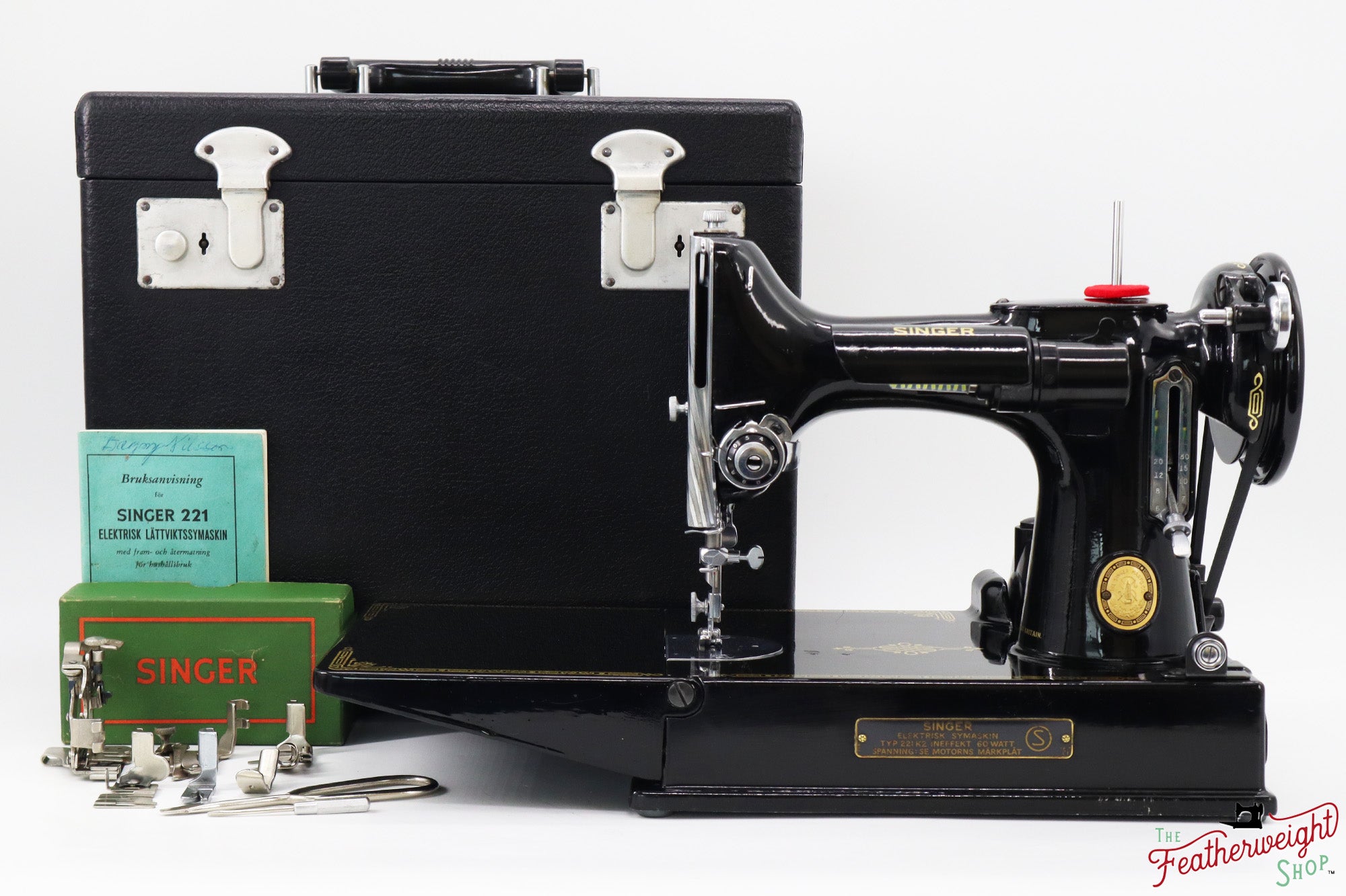 Singer Featherweight Swedish 221K Sewing Machine, EH0030**
