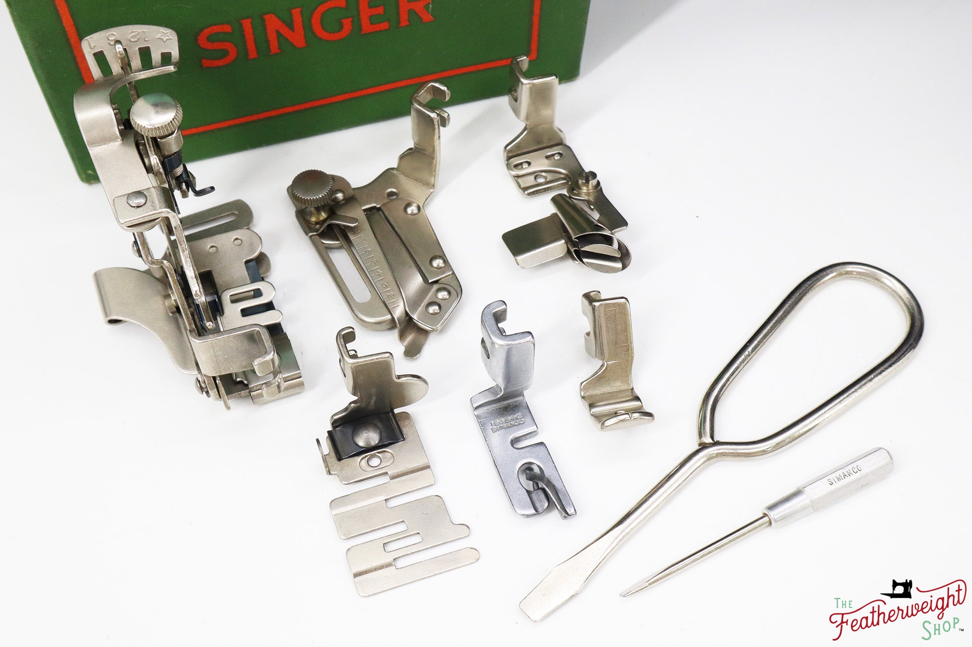 Singer Featherweight Swedish 221K Sewing Machine, EH0030**