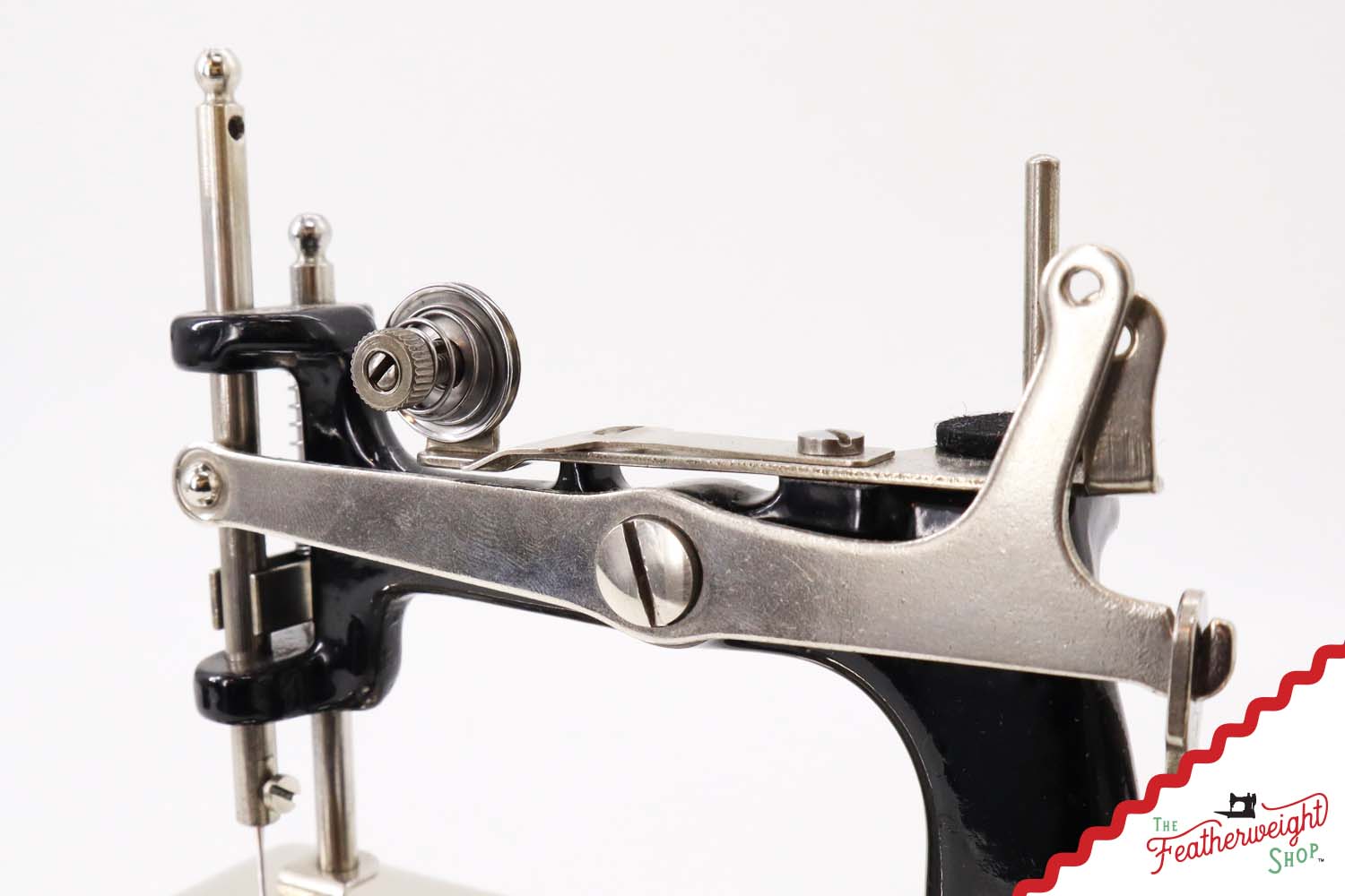 Singer Sewhandy Model 20, Black 8-Spoke - Holiday Faire 2025