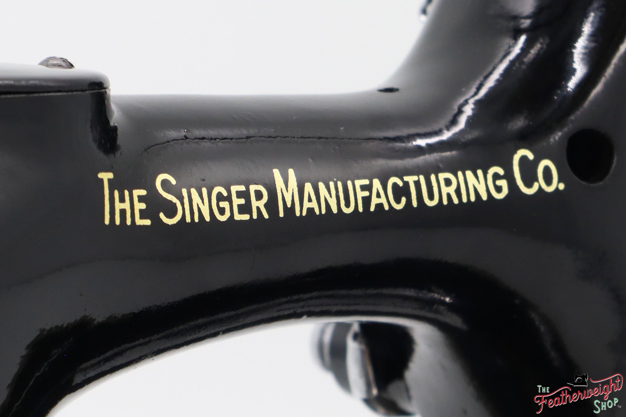 Singer Featherweight Swedish 221K Sewing Machine, EH0030**