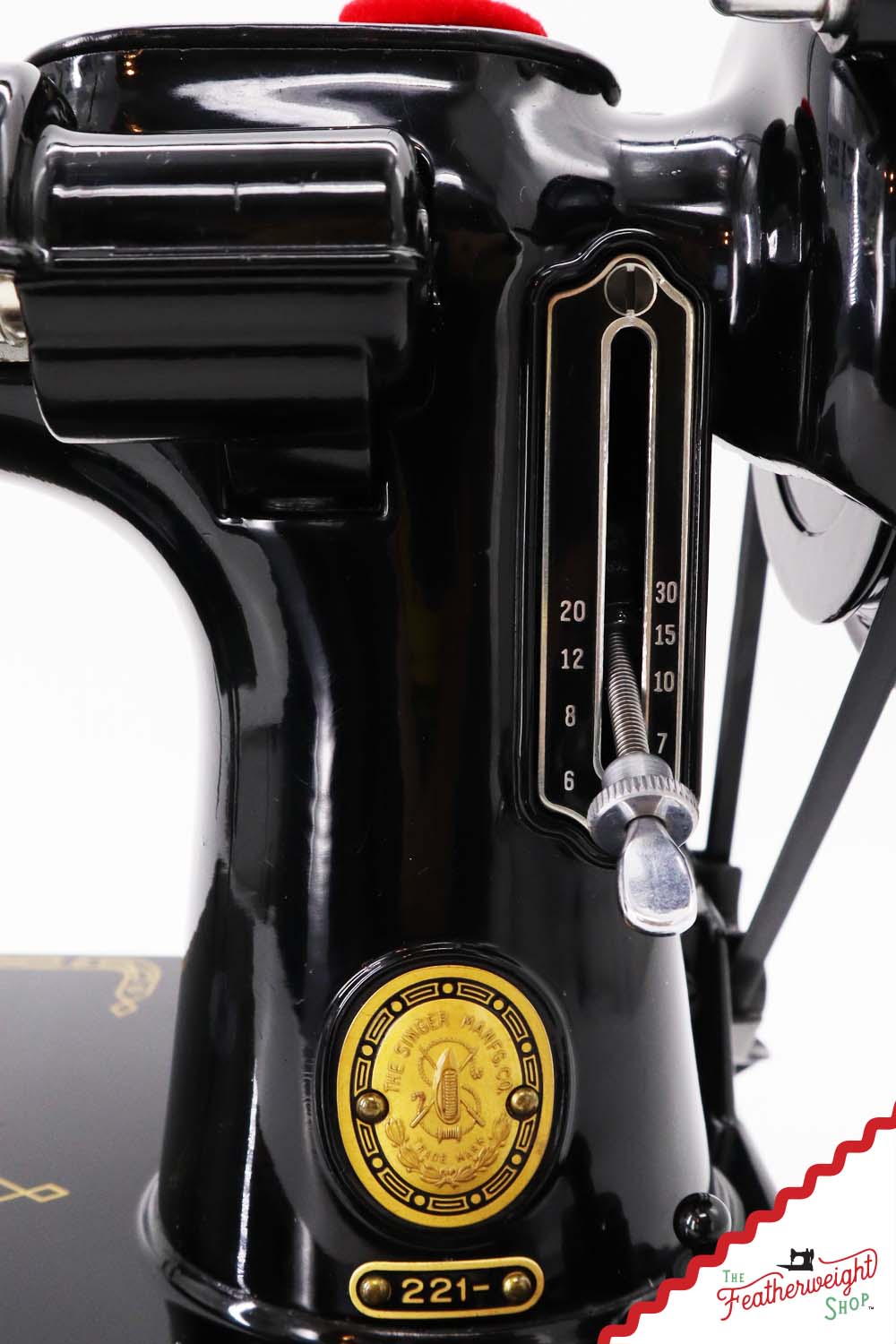 Singer Featherweight 221 Sewing Machine, AM695*** - 1957