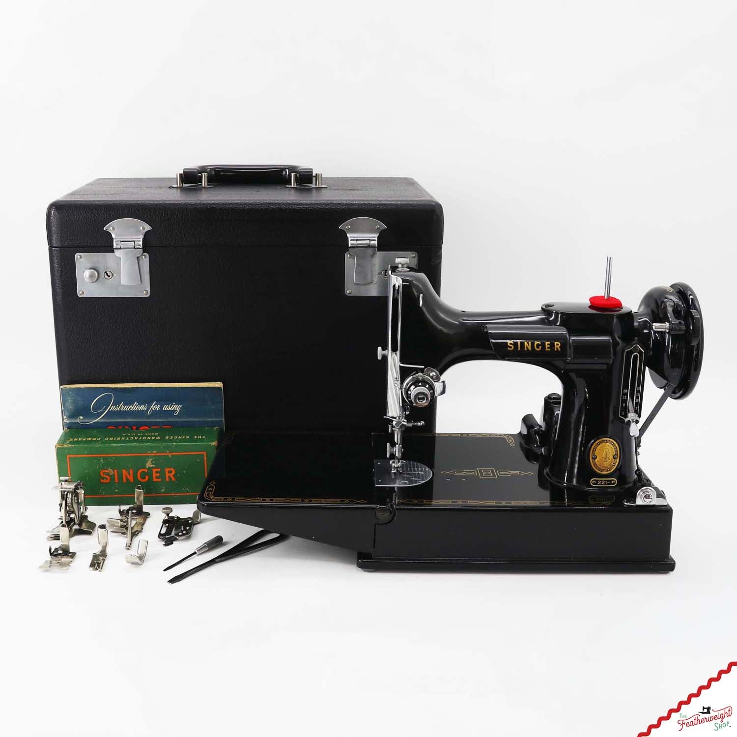 Singer Featherweight 221 Sewing Machine, AM697*** - 1957