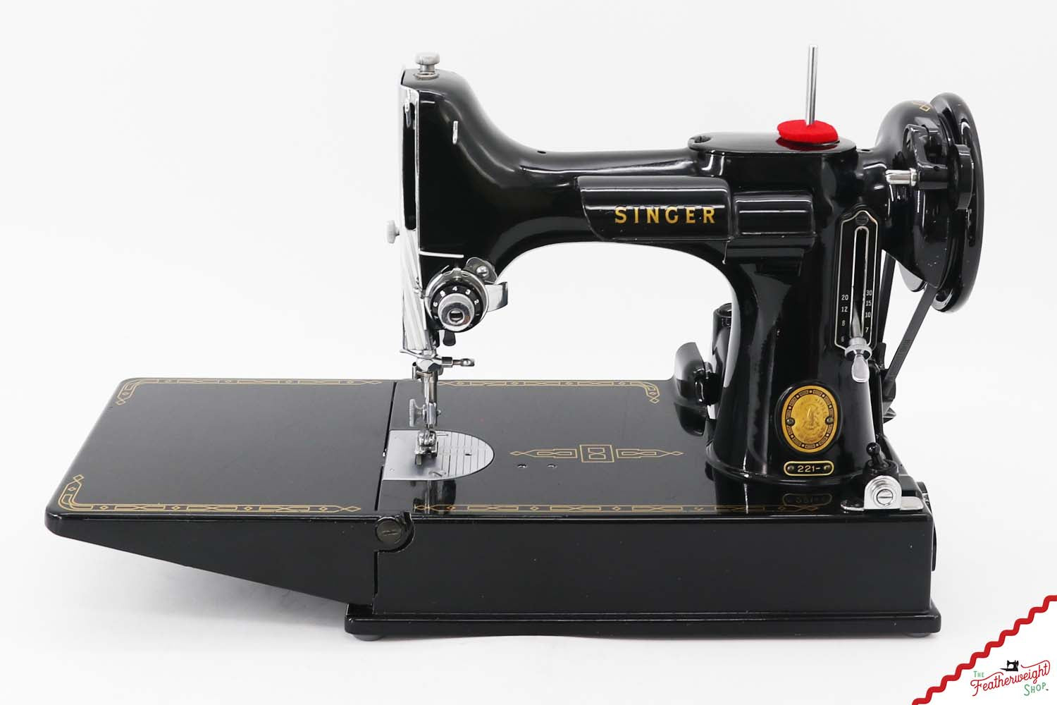 Singer Featherweight 221 Sewing Machine, AM697*** - 1957