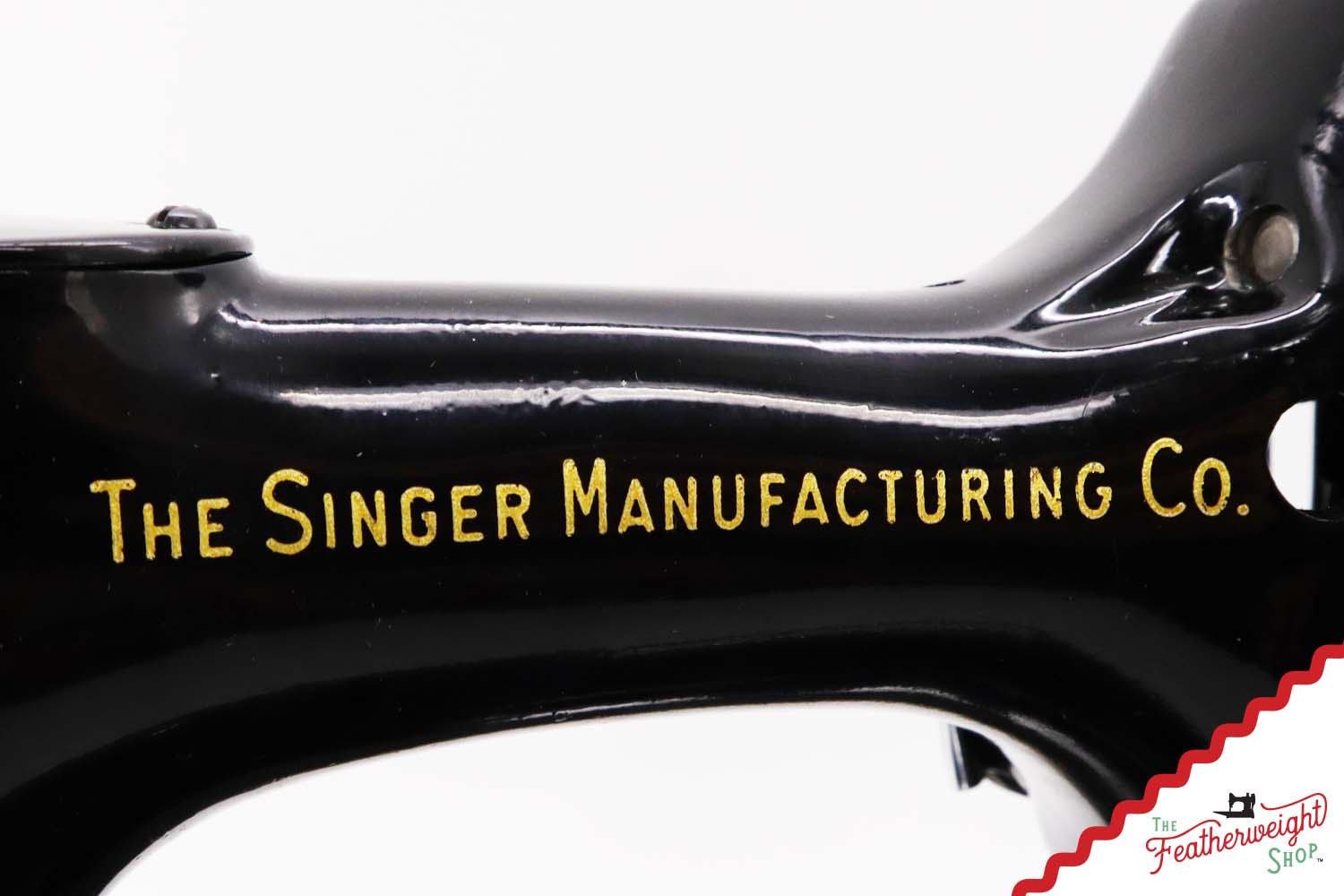 Singer Featherweight 222K Sewing Machine, Red 'S' - ER3172** - 1960