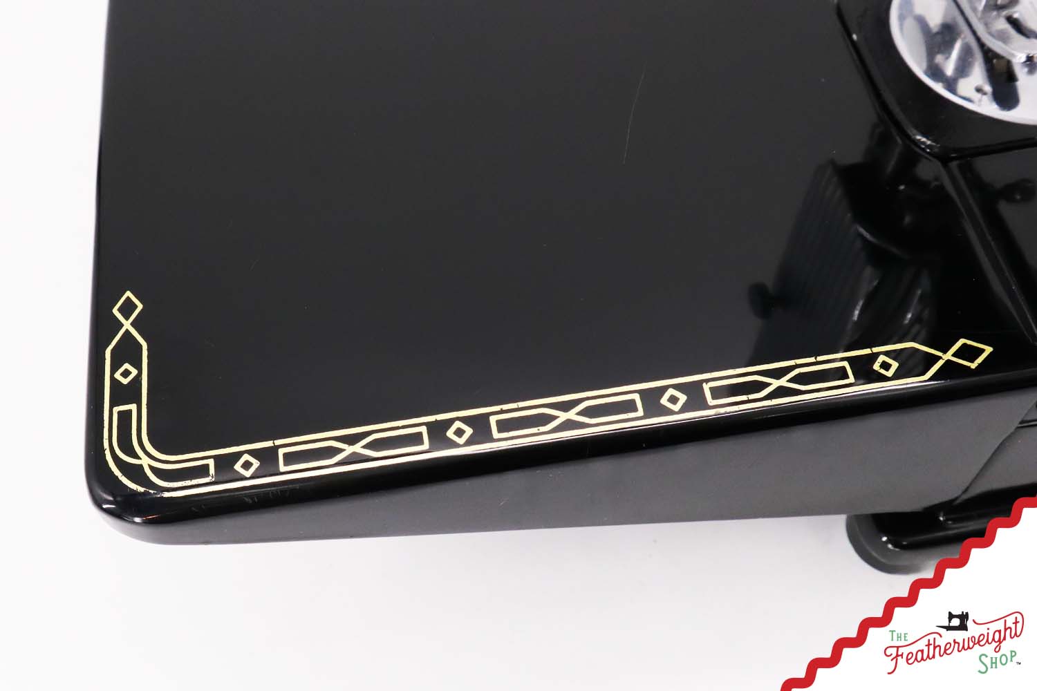 Singer Featherweight 222K Sewing Machine, Red 'S' - ER3172** - 1960