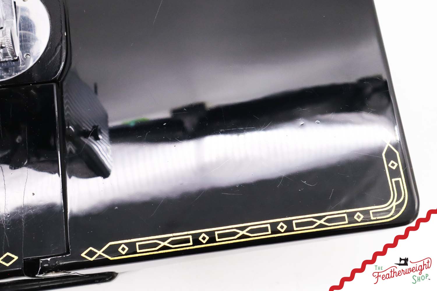 Singer Featherweight 222K Sewing Machine, Red 'S' - ER3172** - 1960