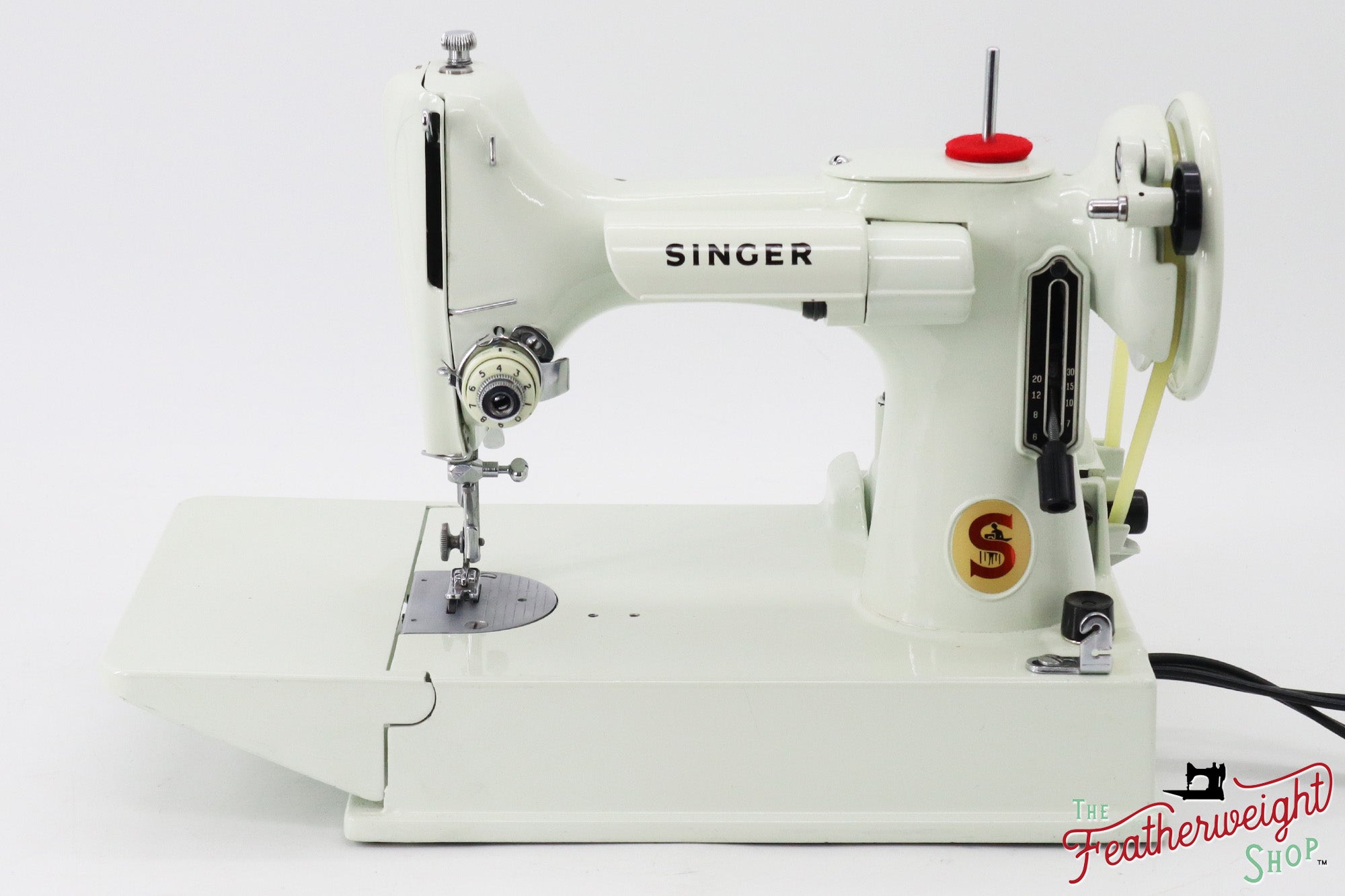 Singer Featherweight 221K Sewing Machine, WHITE EV9937** - RARE Case!