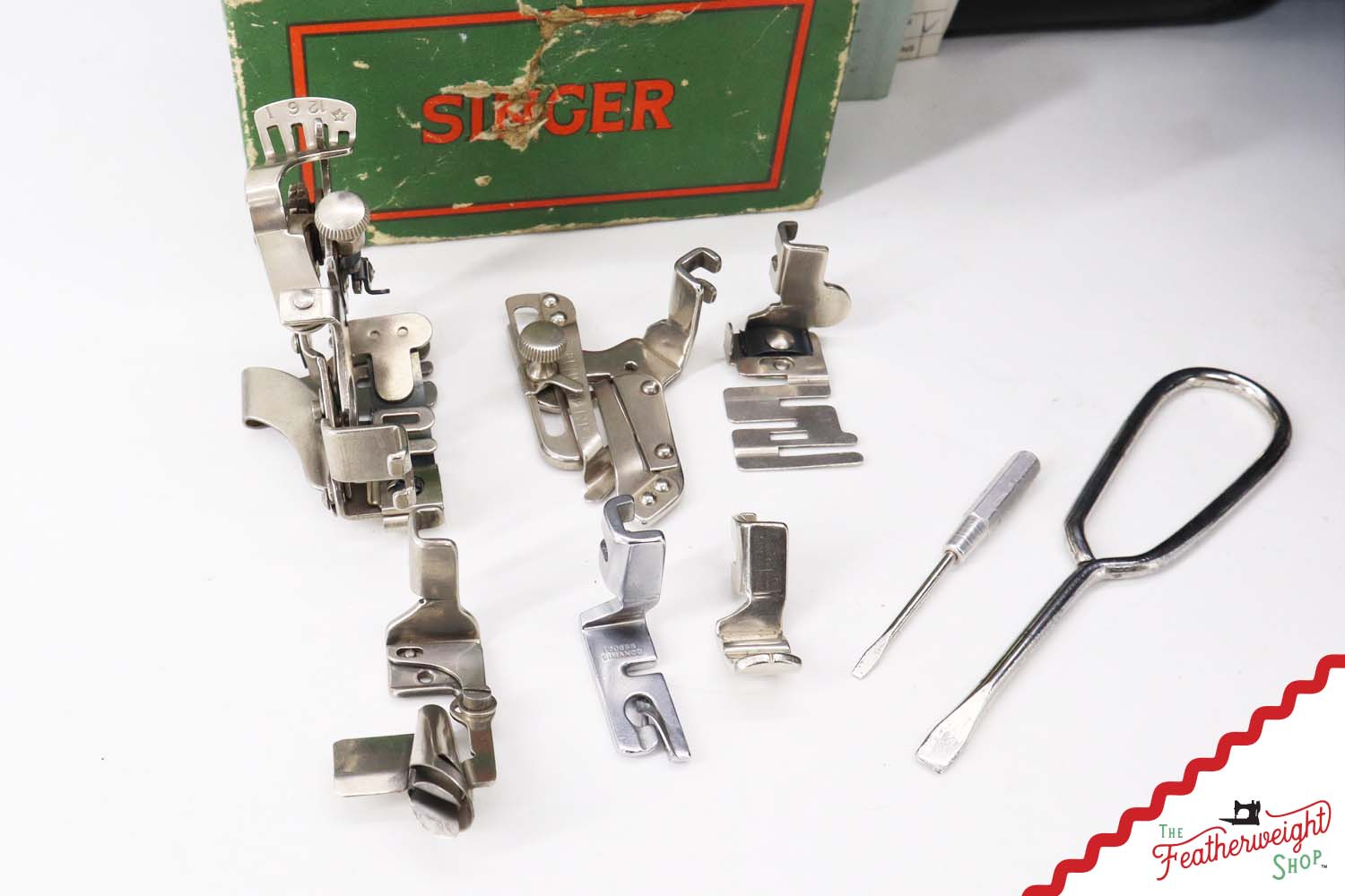 Singer Featherweight 221K Sewing Machine, 1953 - EH894***