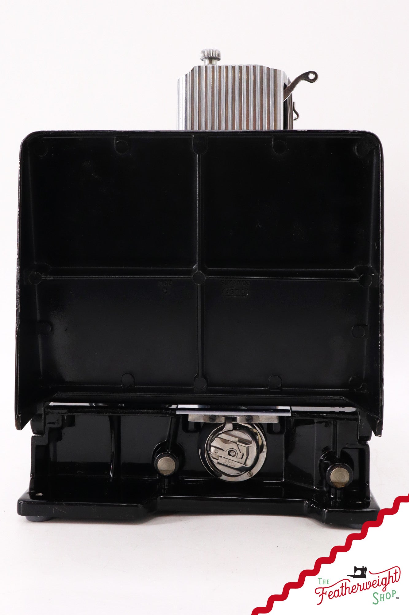 Singer Featherweight 221K Sewing Machine, 1955 - EK209***