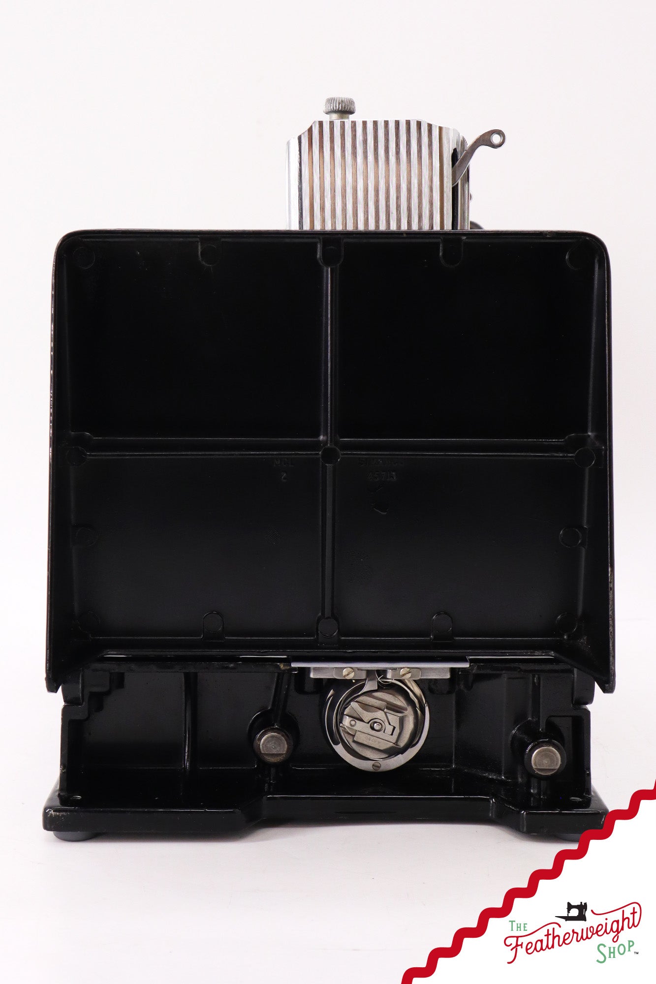 Singer Featherweight Swedish 221K Sewing Machine, EH00555*
