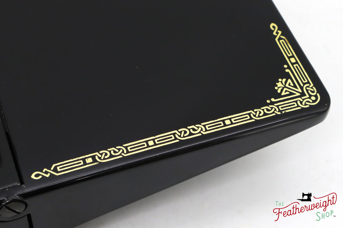 Singer Featherweight 221 Sewing Machine, Centennial: AK606***