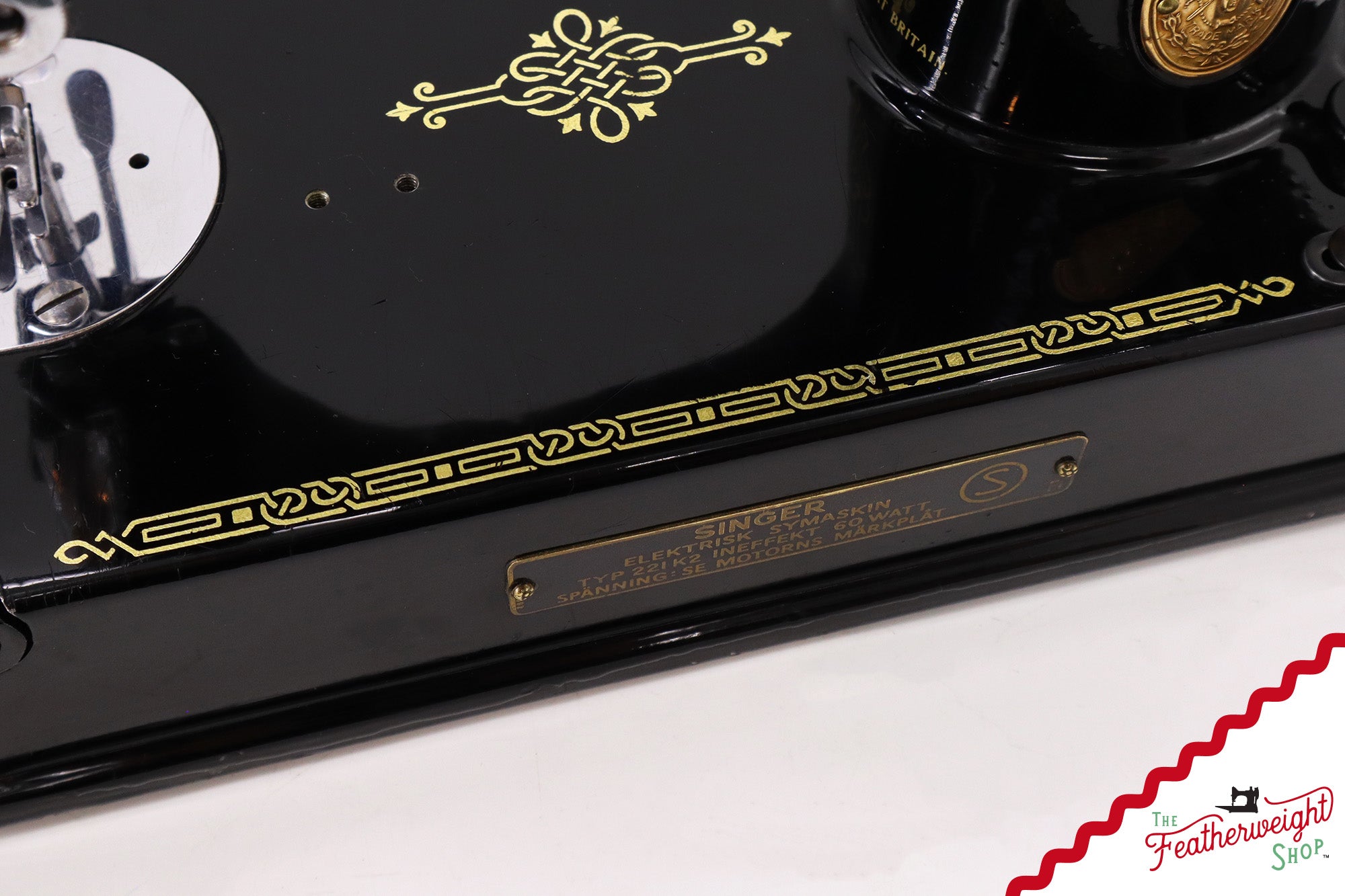 Singer Featherweight Swedish 221K Sewing Machine, EH00555*