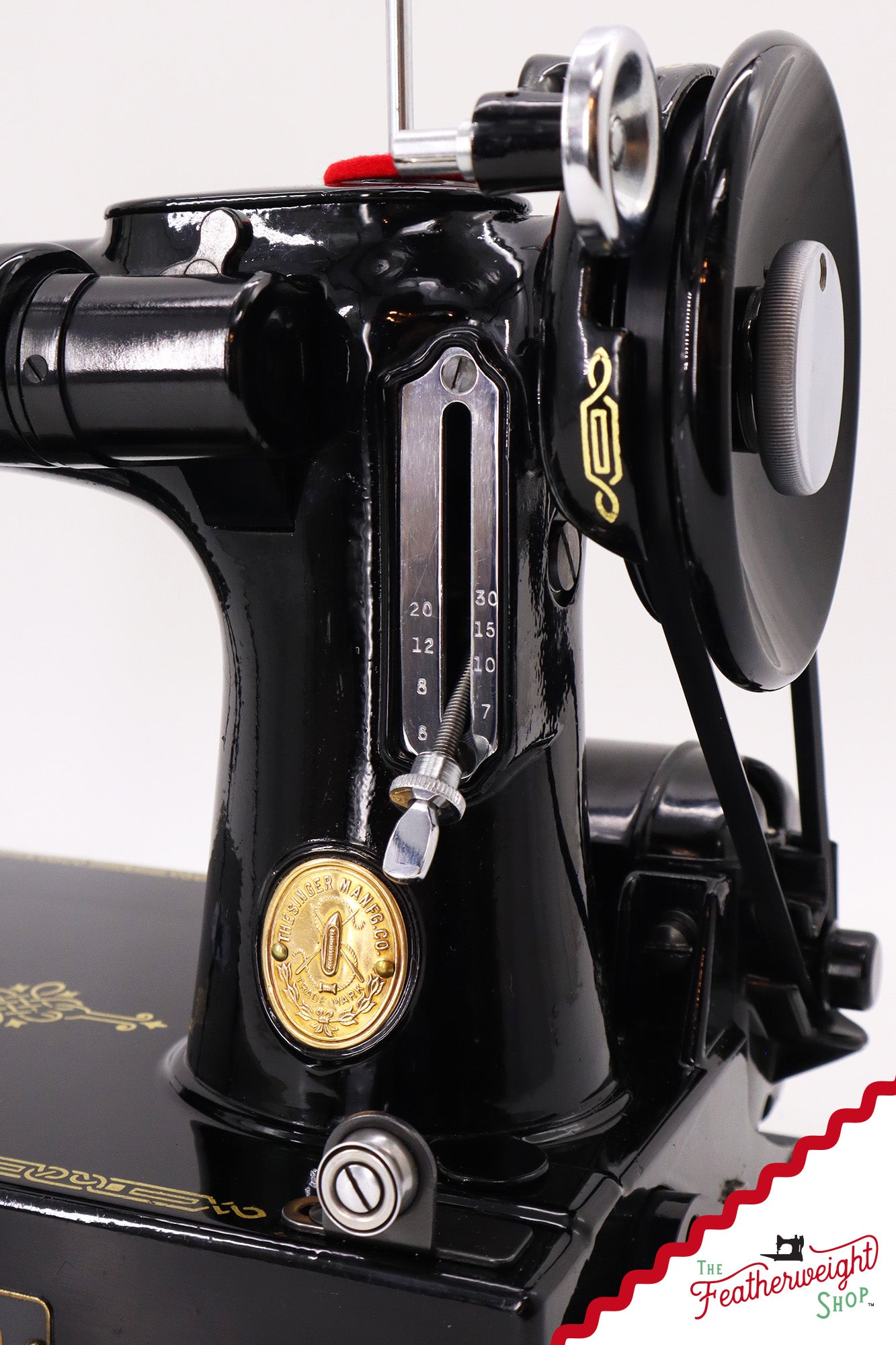 Singer Featherweight Swedish 221K Sewing Machine, EH00555*