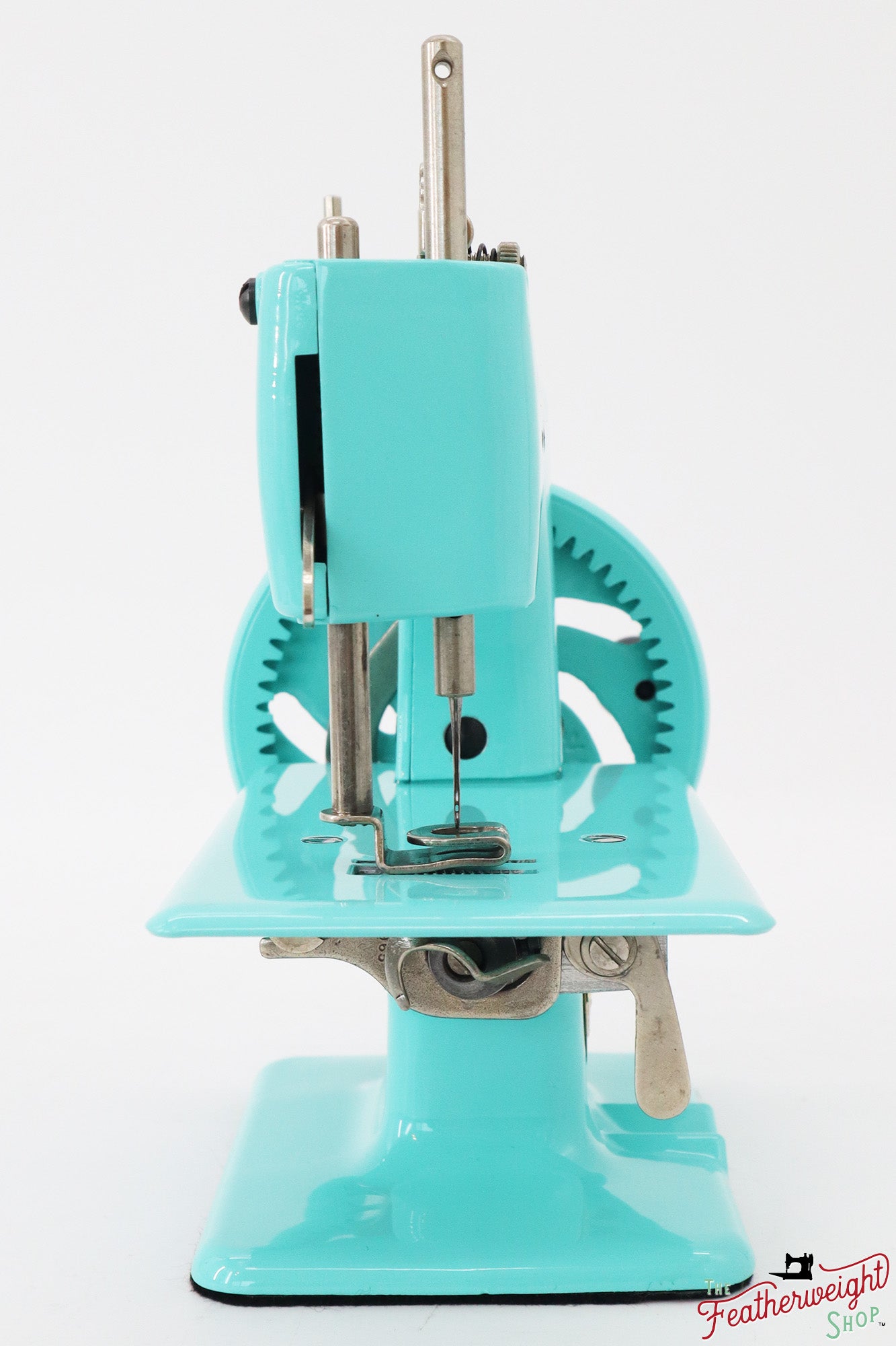 Singer Sewhandy Model 20 - Fully Restored in Tiffany Blue - March 2024, Faire
