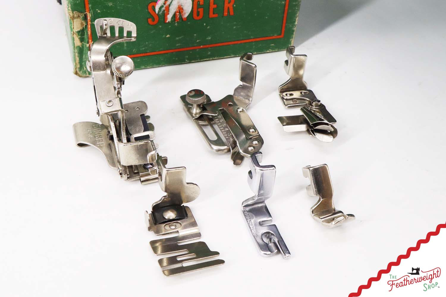 Singer Featherweight 221 AH053*** - Fully Restored in Emeral Green