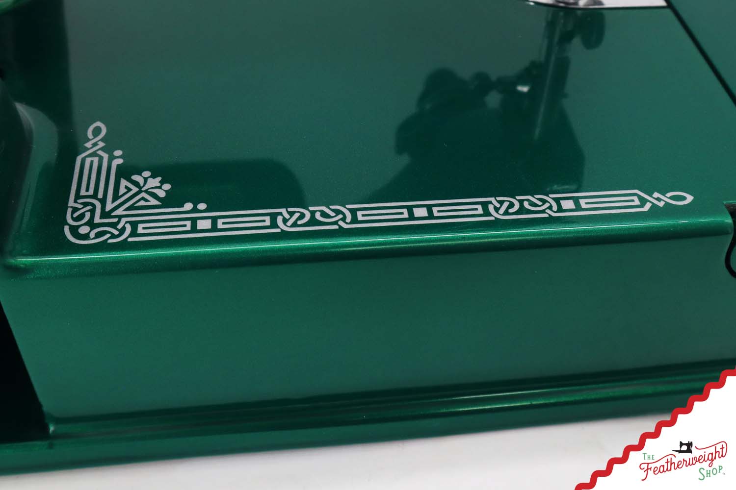 Singer Featherweight 221 AH053*** - Fully Restored in Emeral Green