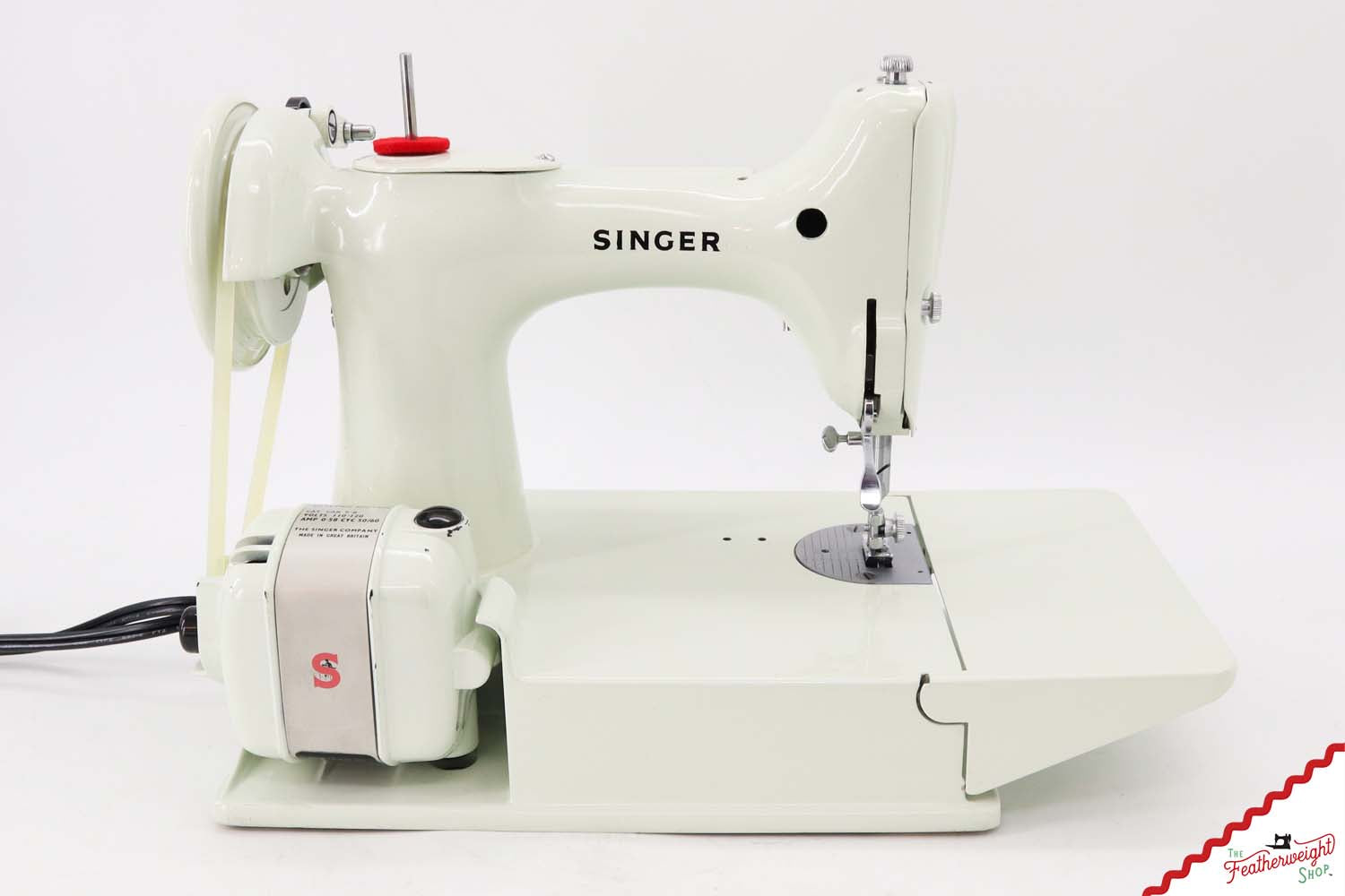 Singer Featherweight 221K Sewing Machine, WHITE - EY991***