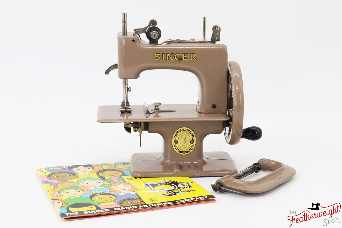 List of Parts Book, Singer 20, Sewhandy (Vintage Original) - RARE – The  Singer Featherweight Shop