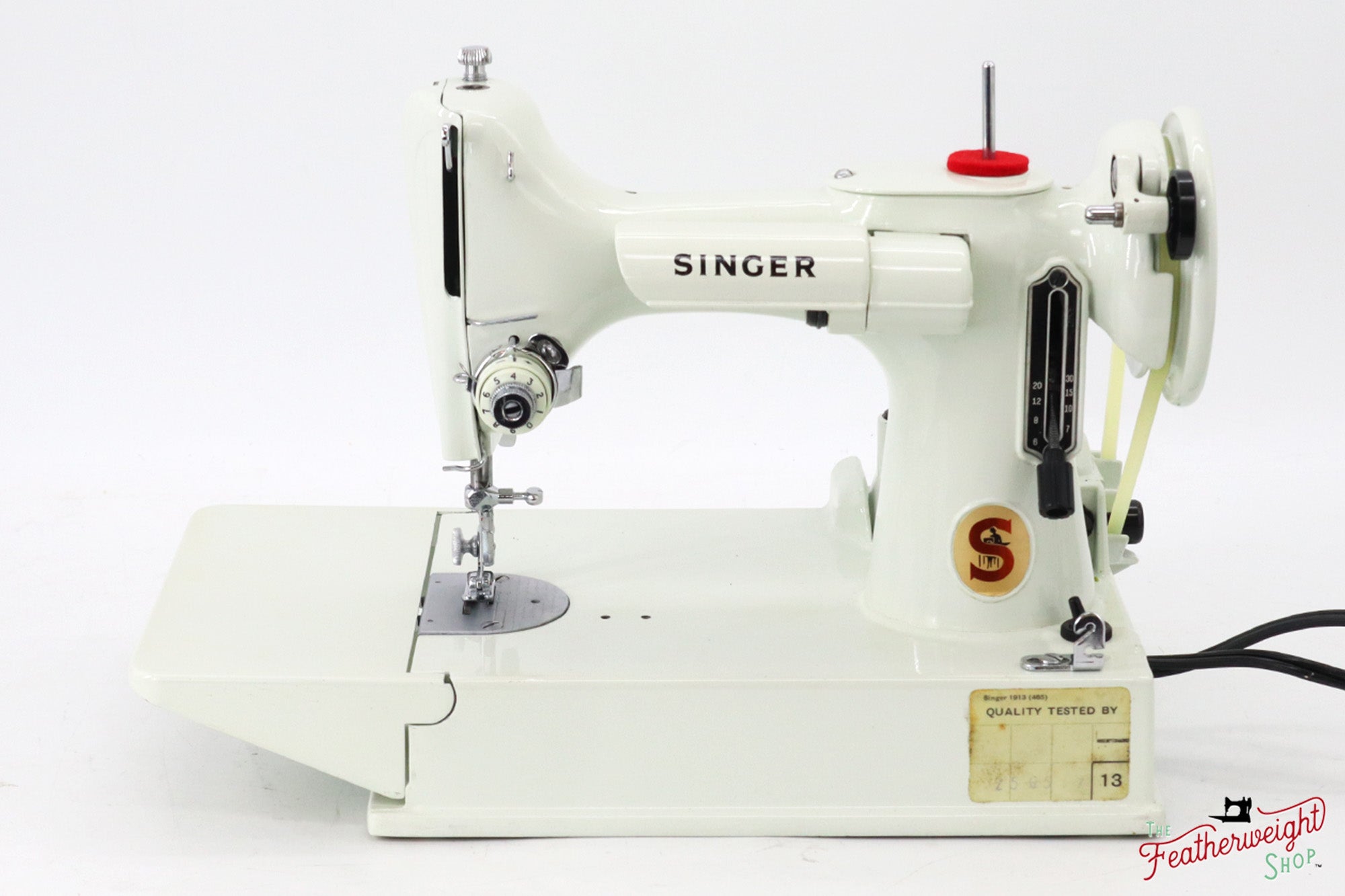 Singer Featherweight 221K Sewing Machine, British WHITE EW068***