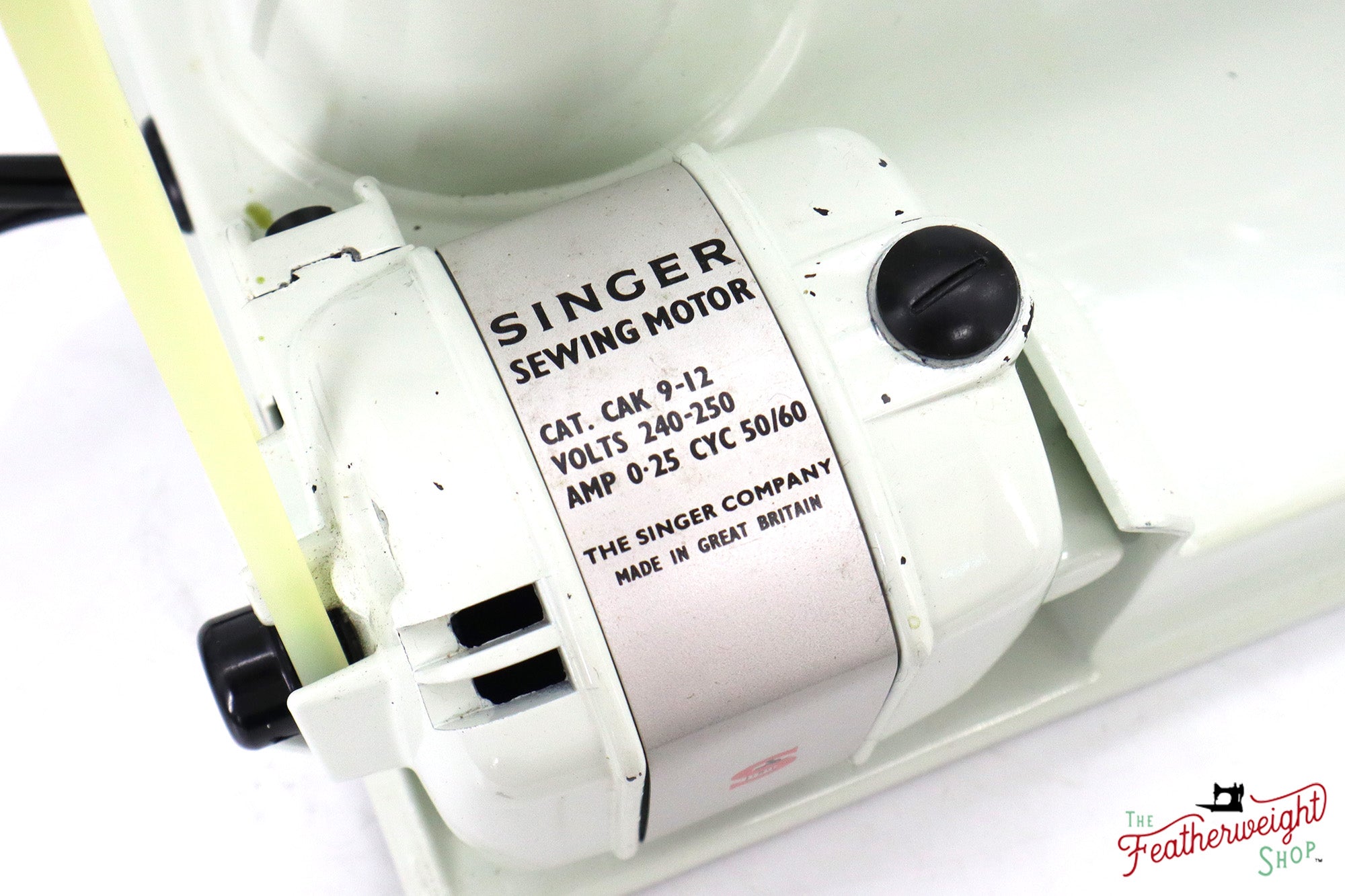 Singer Featherweight 221K Sewing Machine, British WHITE EW068***