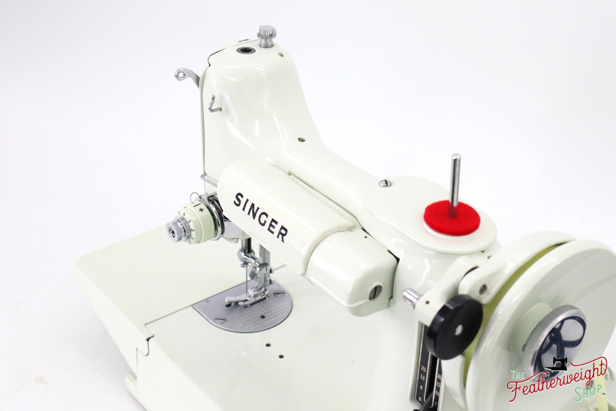 Singer Featherweight 221K Sewing Machine, British WHITE EW068***